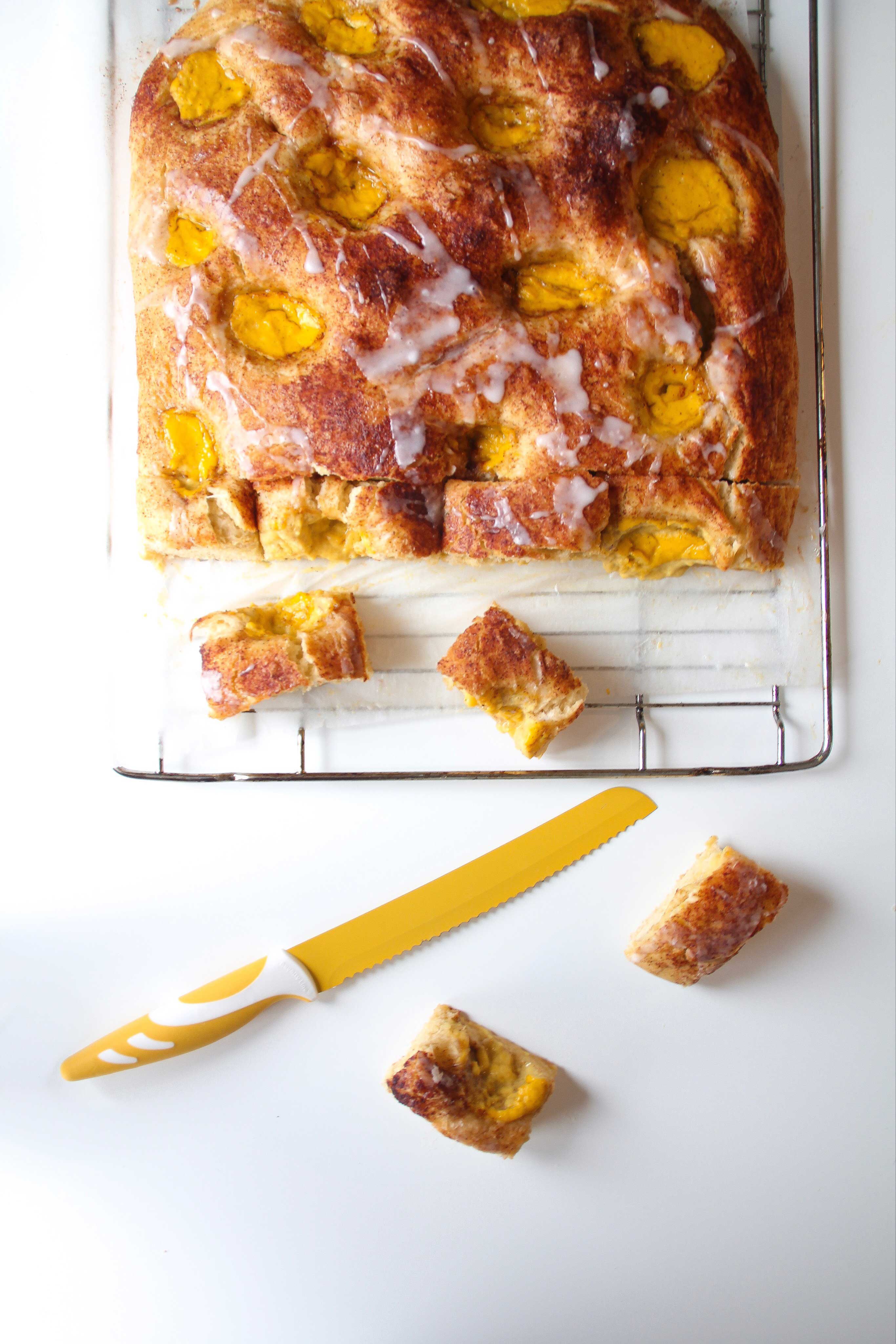 Bollefoccacia med vaniljekrem
