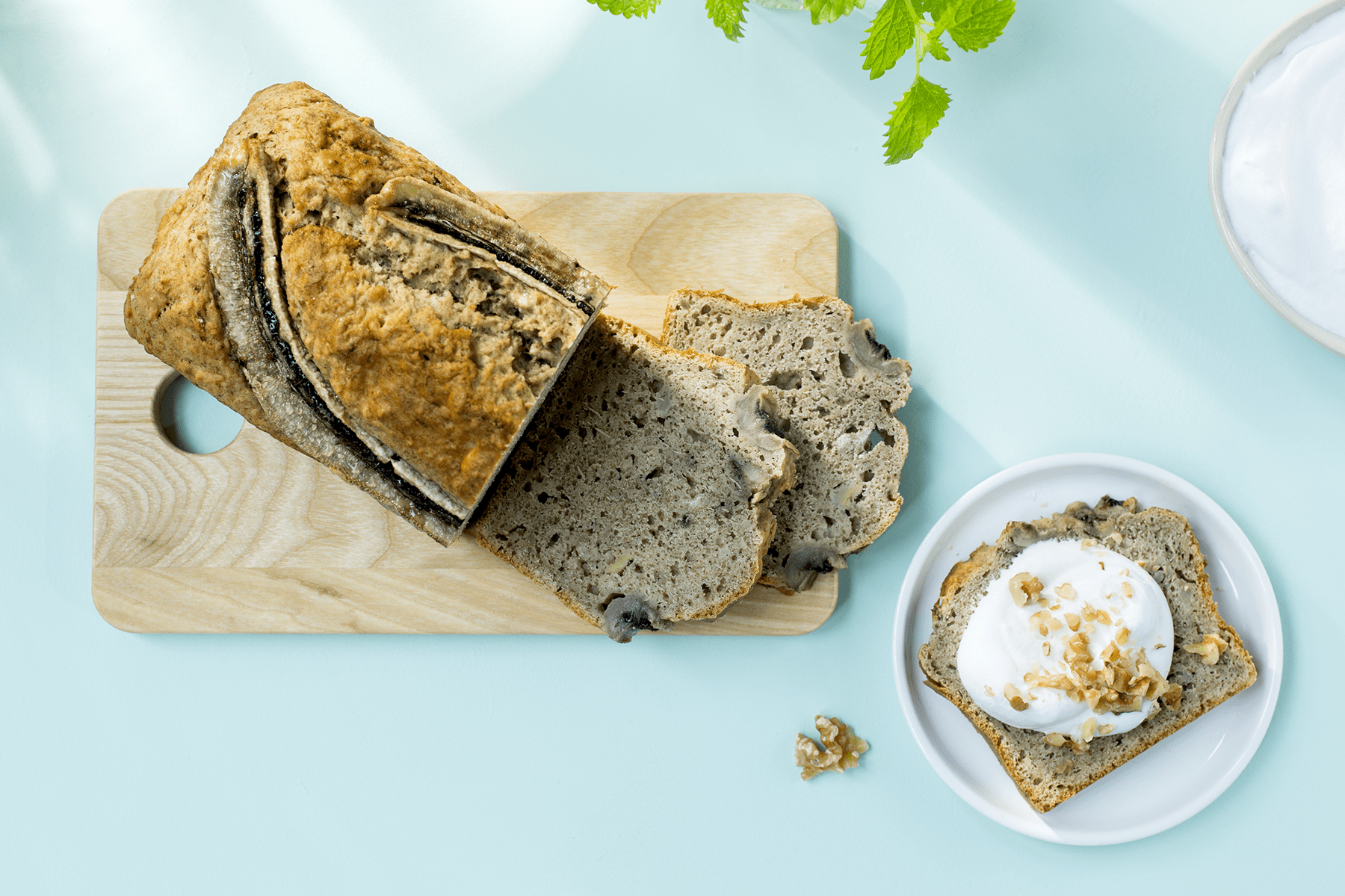 Bananbrød med pisket melkefri krem