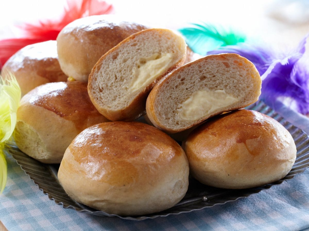 Fastelavnsboller med vaniljekrem