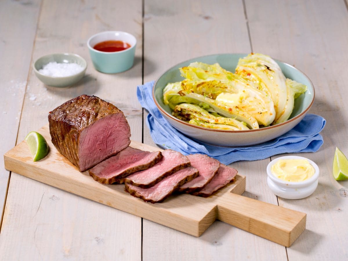 Ytrefilet og kinakål på grillen