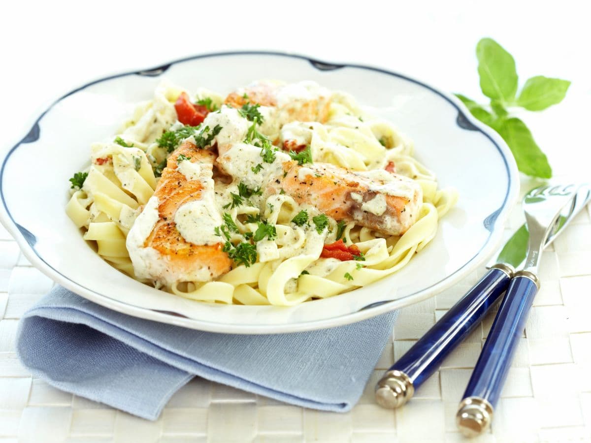Laksepasta