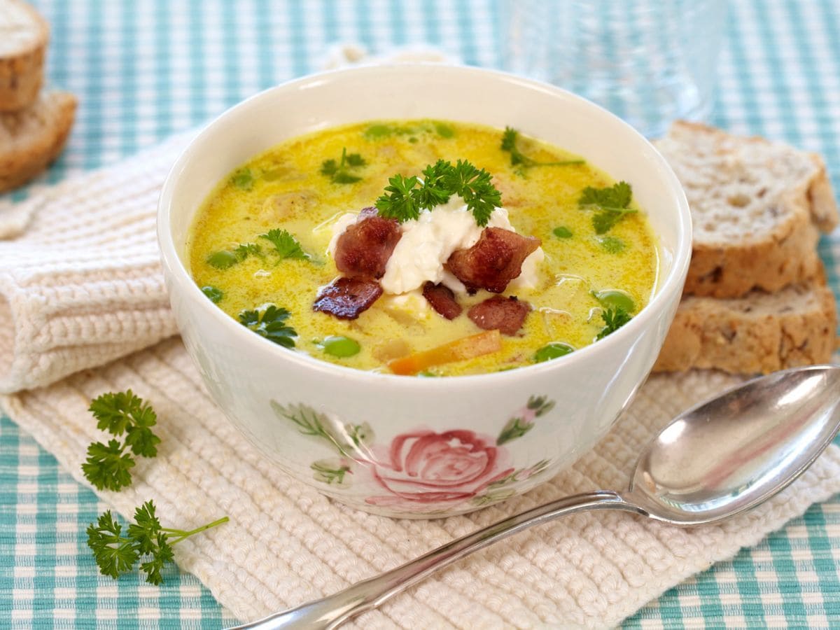 Kyllingsuppe med karri