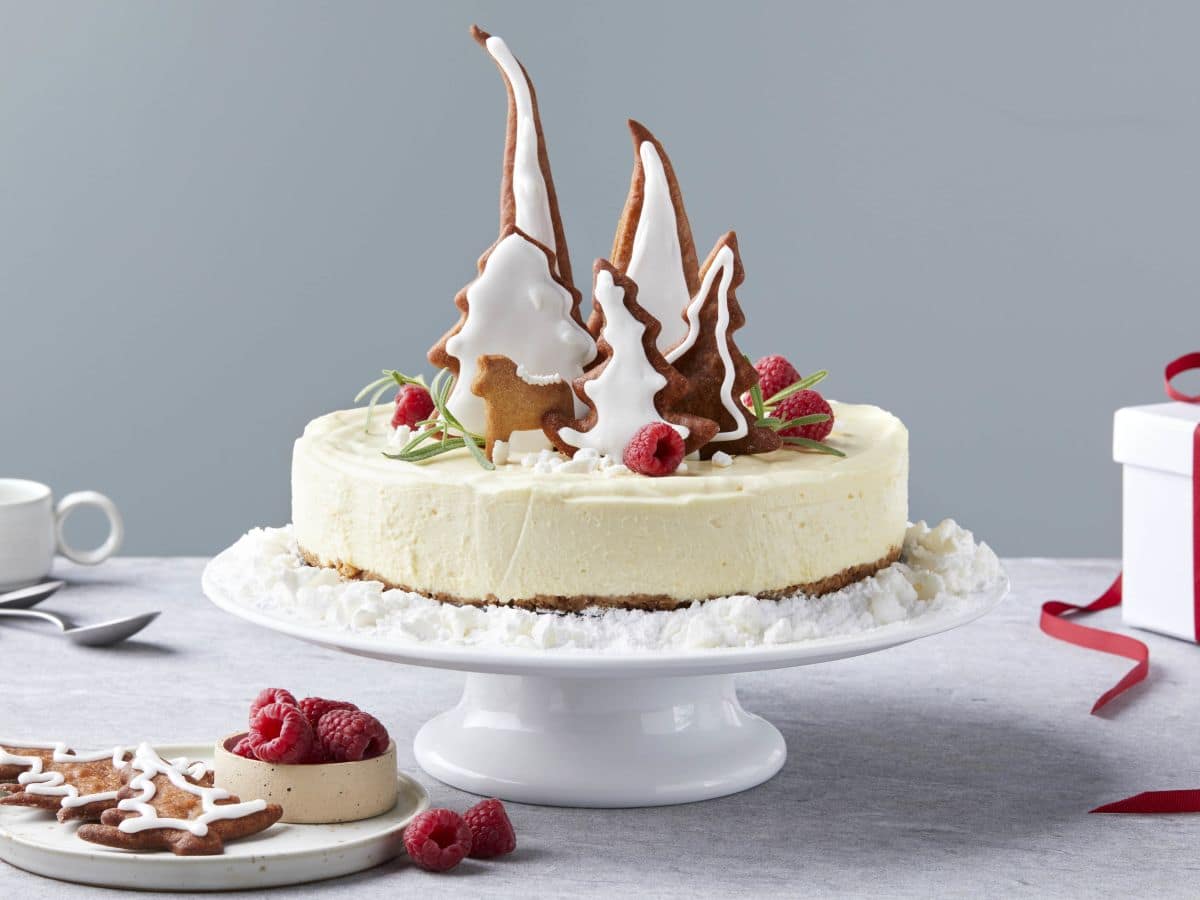 Ostekake med pepperkakebunn