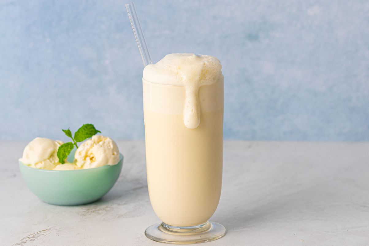 Enkel milkshake med TINE® Lettmelk med Vaniljesmak