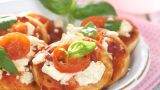 Minipizza med feta og tomat