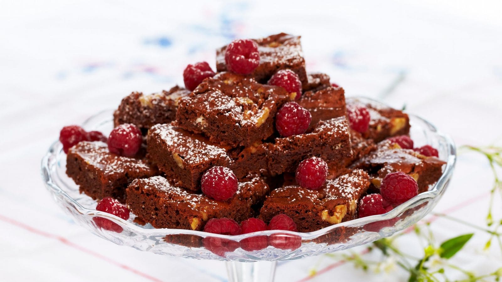 Saftige Brownies - Oppskrift fra TINE Kjøkken