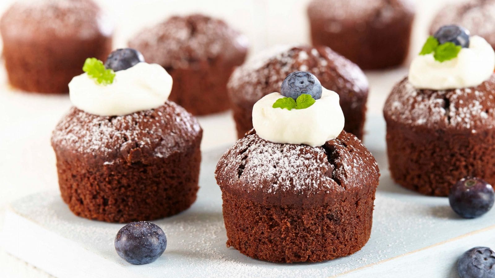 Sjokolademuffins Til Pappa Oppskrift fra TINE Kjøkken