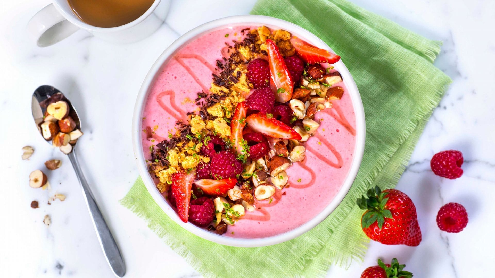 Jordbær Og Kiwi Smoothie Bowl Bilde