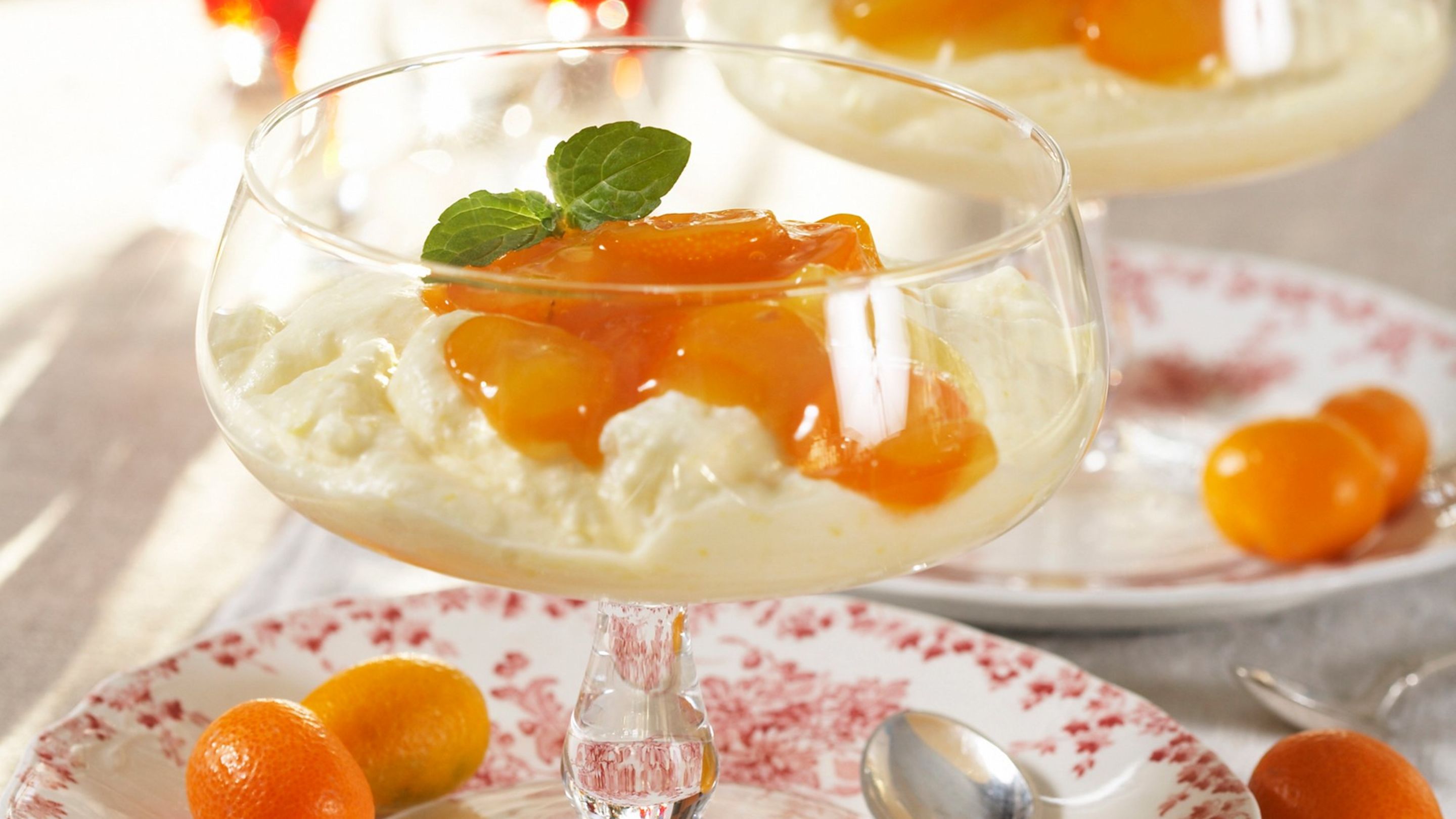 Sitronmousse med kumkvatkompott