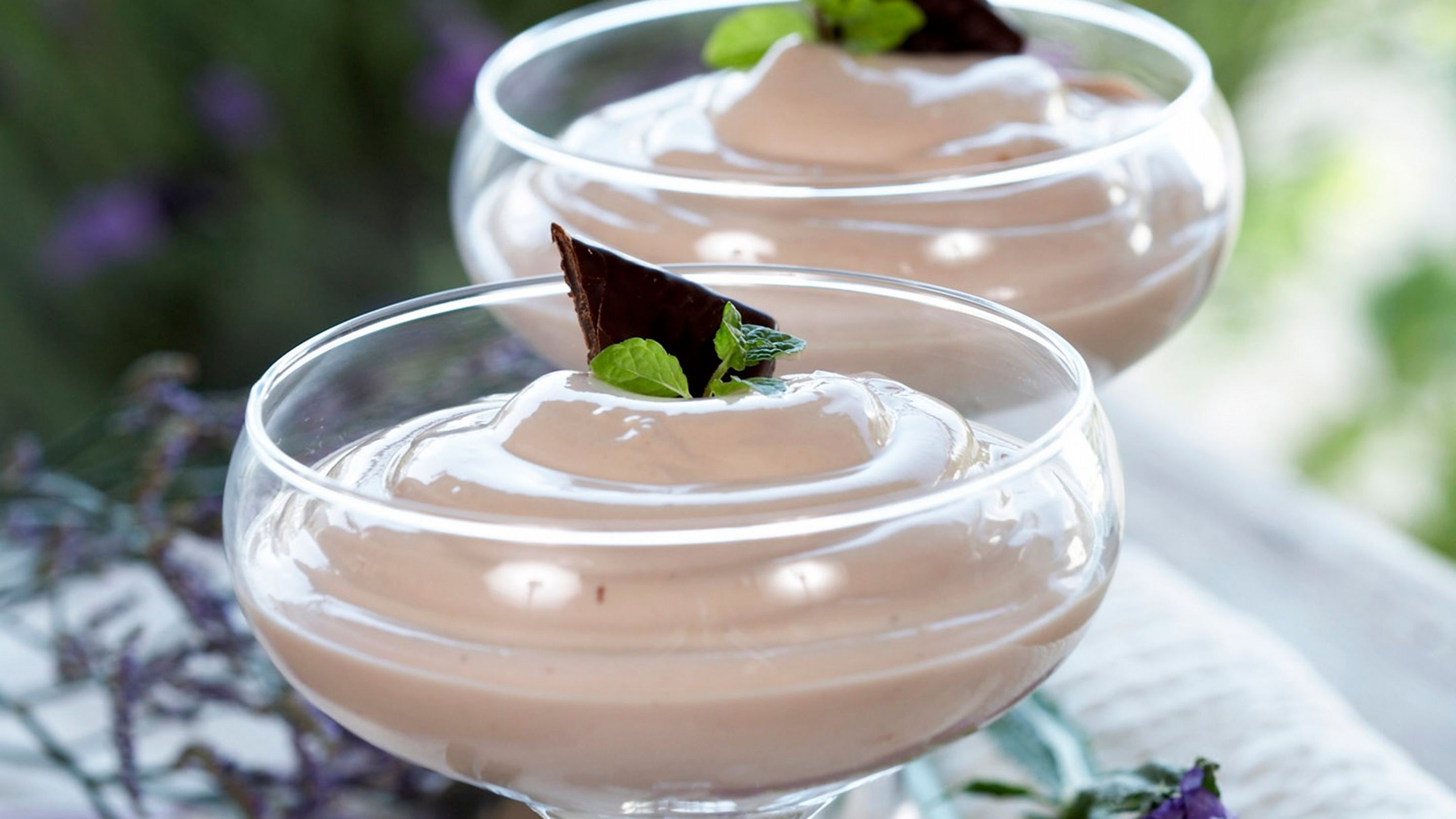 Sjokoladedessert med mint