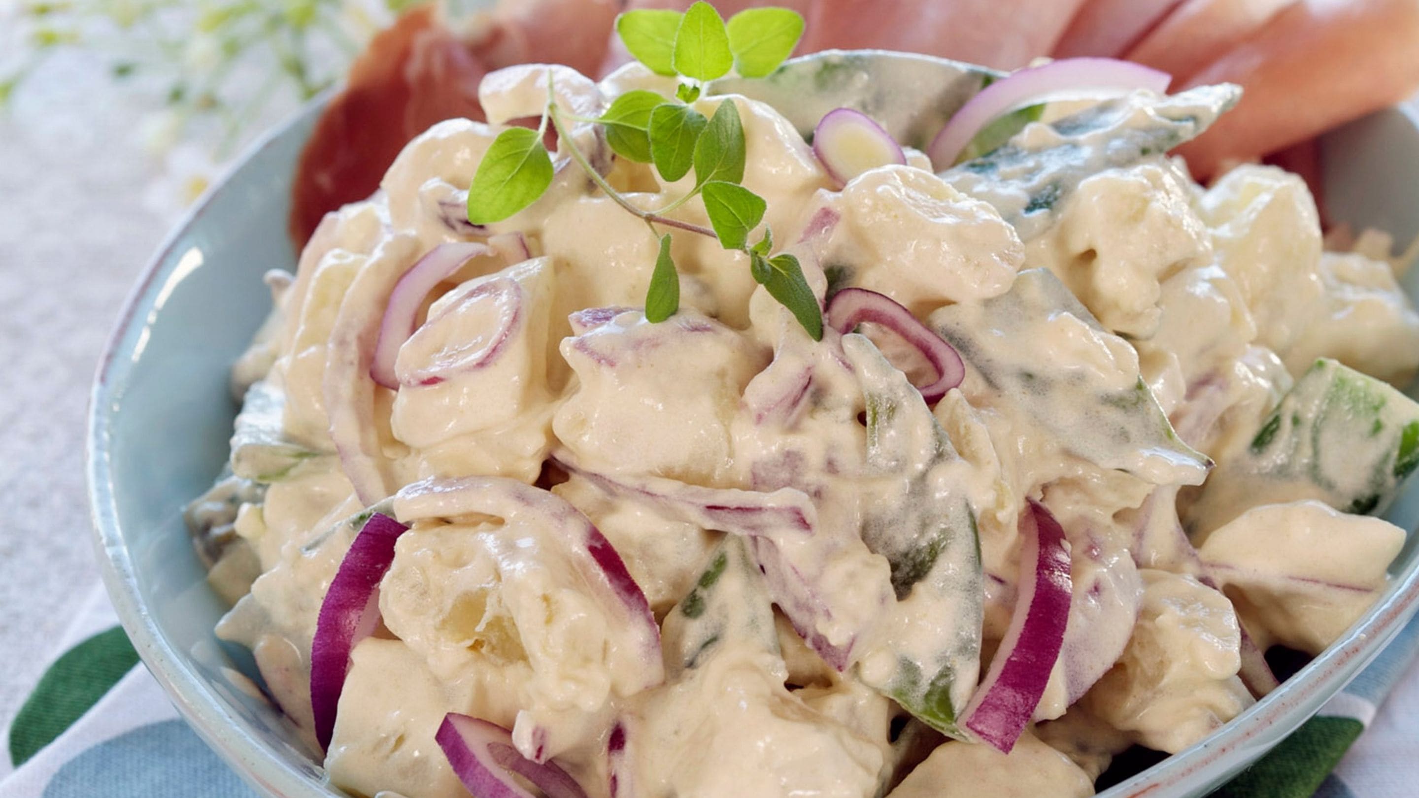 Potetsalat med sennep og mild curry