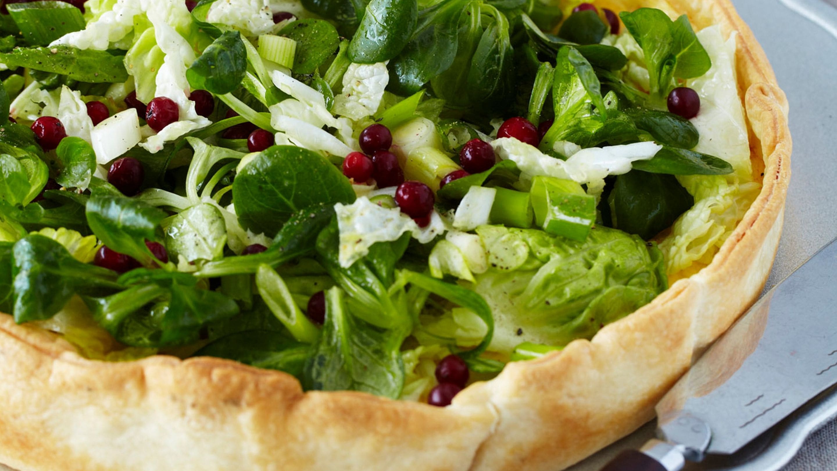 Pai med vårsalat