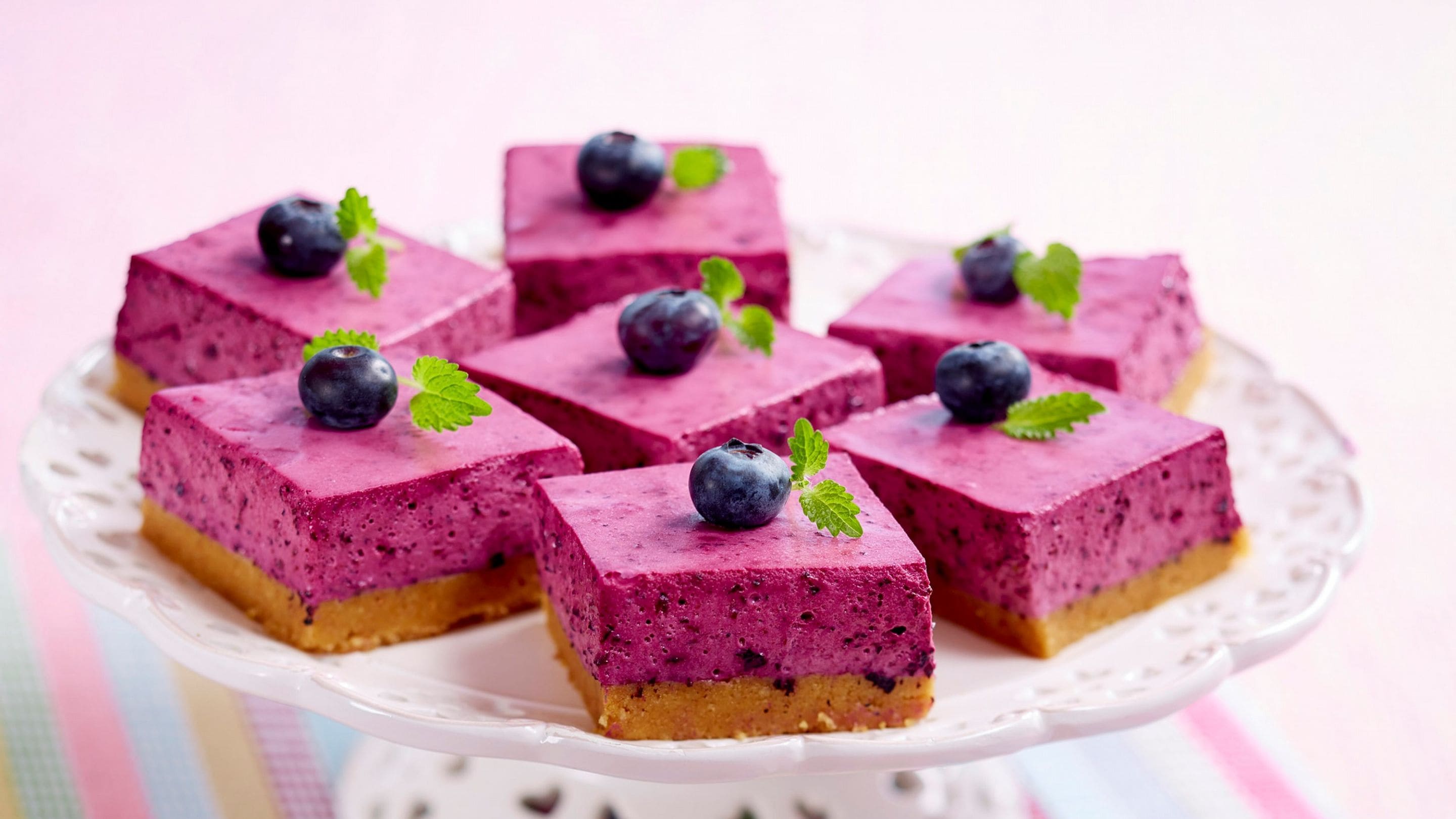 Blåbærostekake