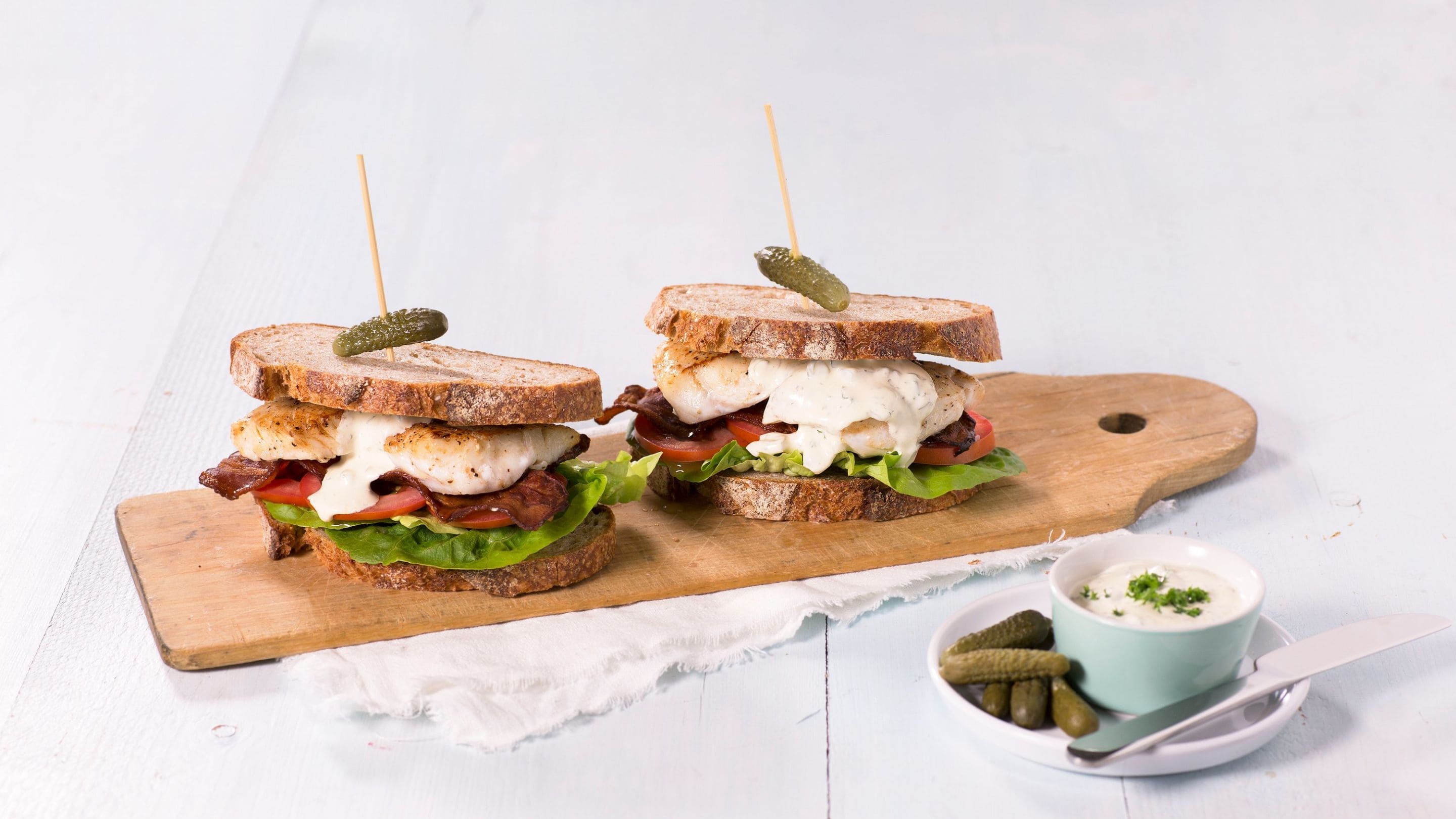Sandwich med stekt torsk og remulade