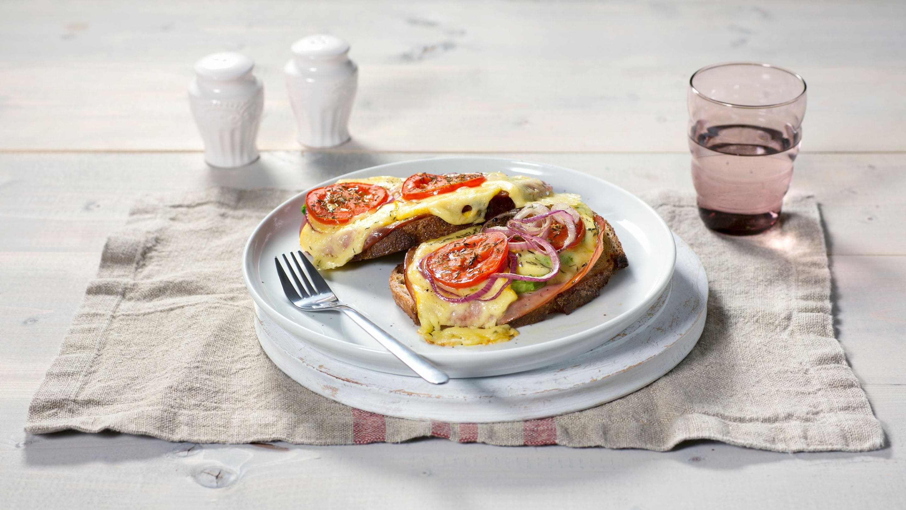 Klassisk ostesmørbrød