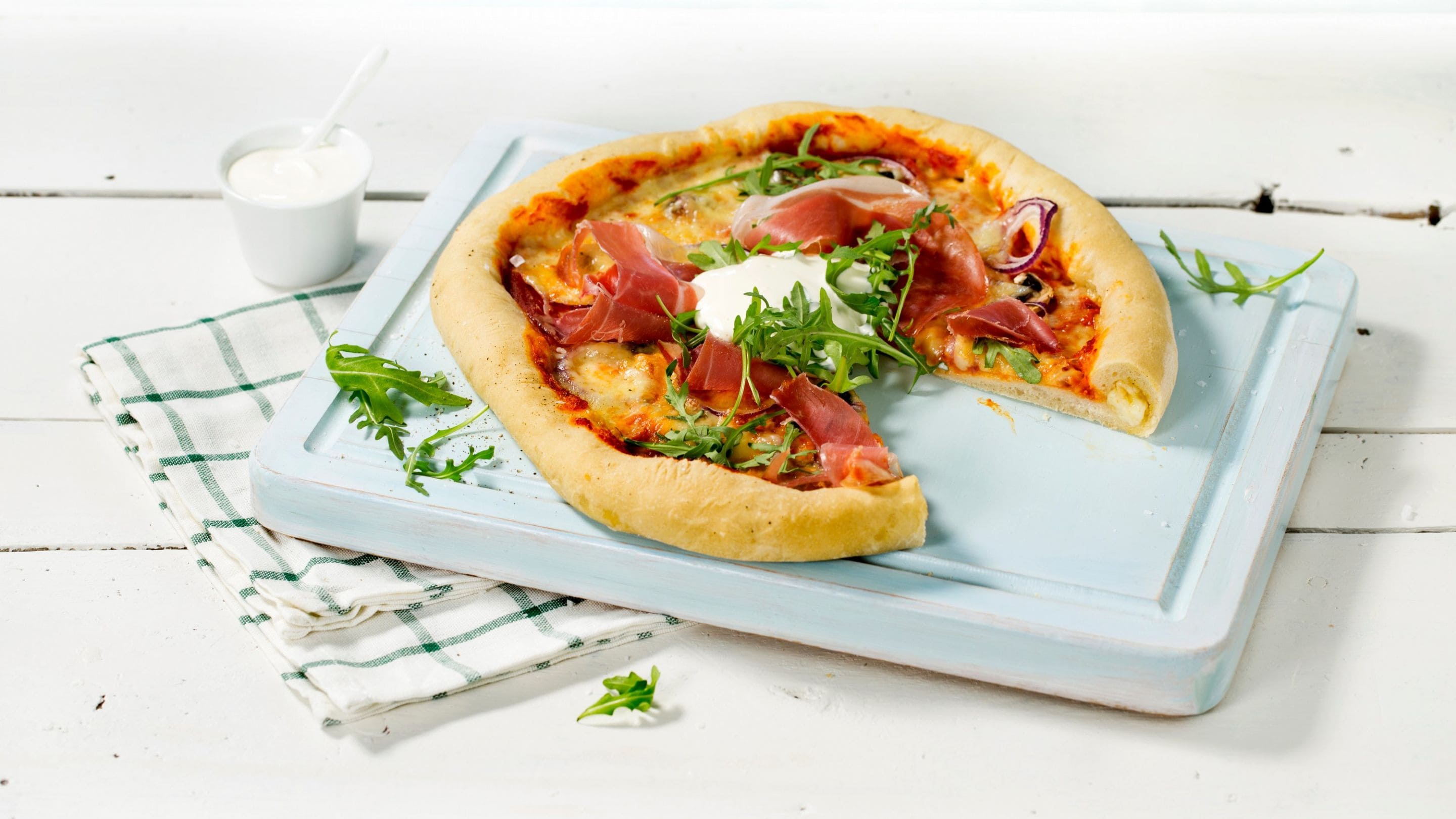 Pizza med osteskorpe