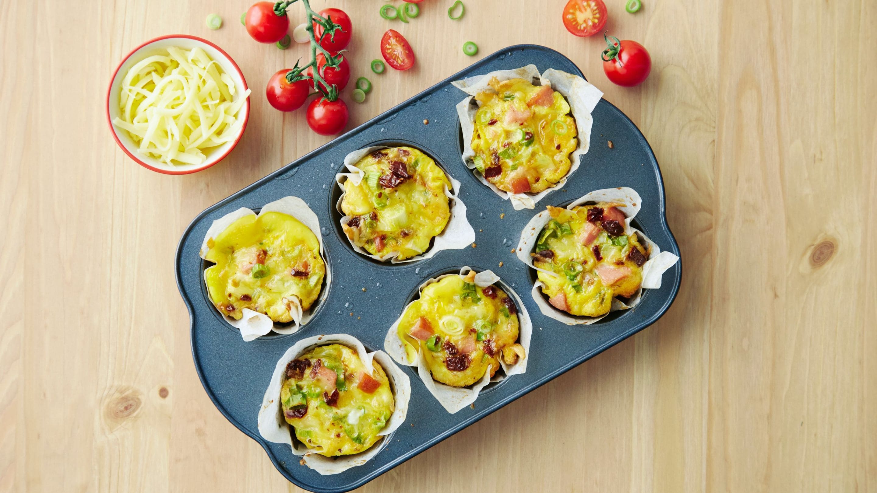 Omelettmuffins med pølse
