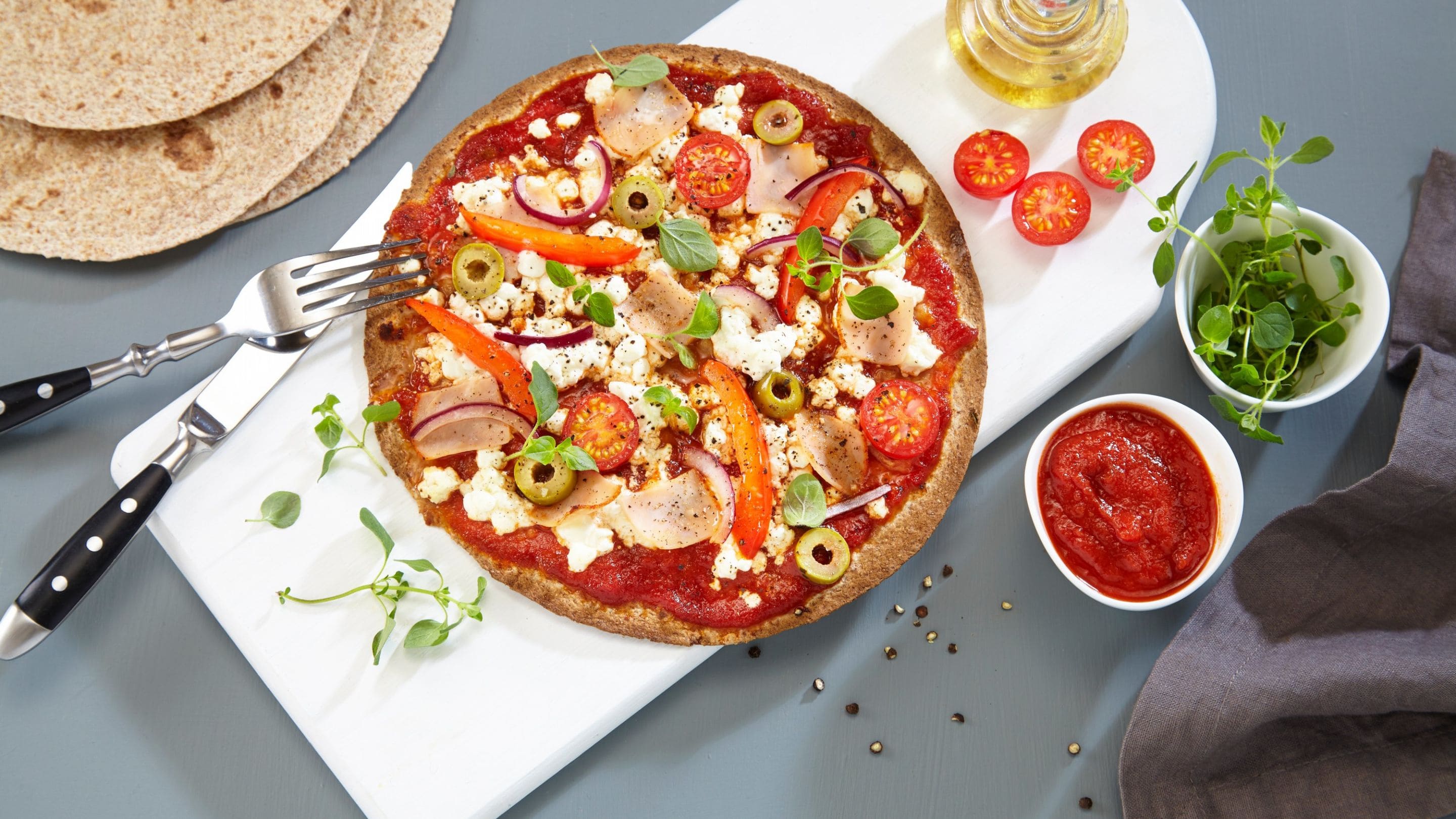 Tortillapizza Med Cottage Cheese Og Kylling Oppskrift Fra Tine