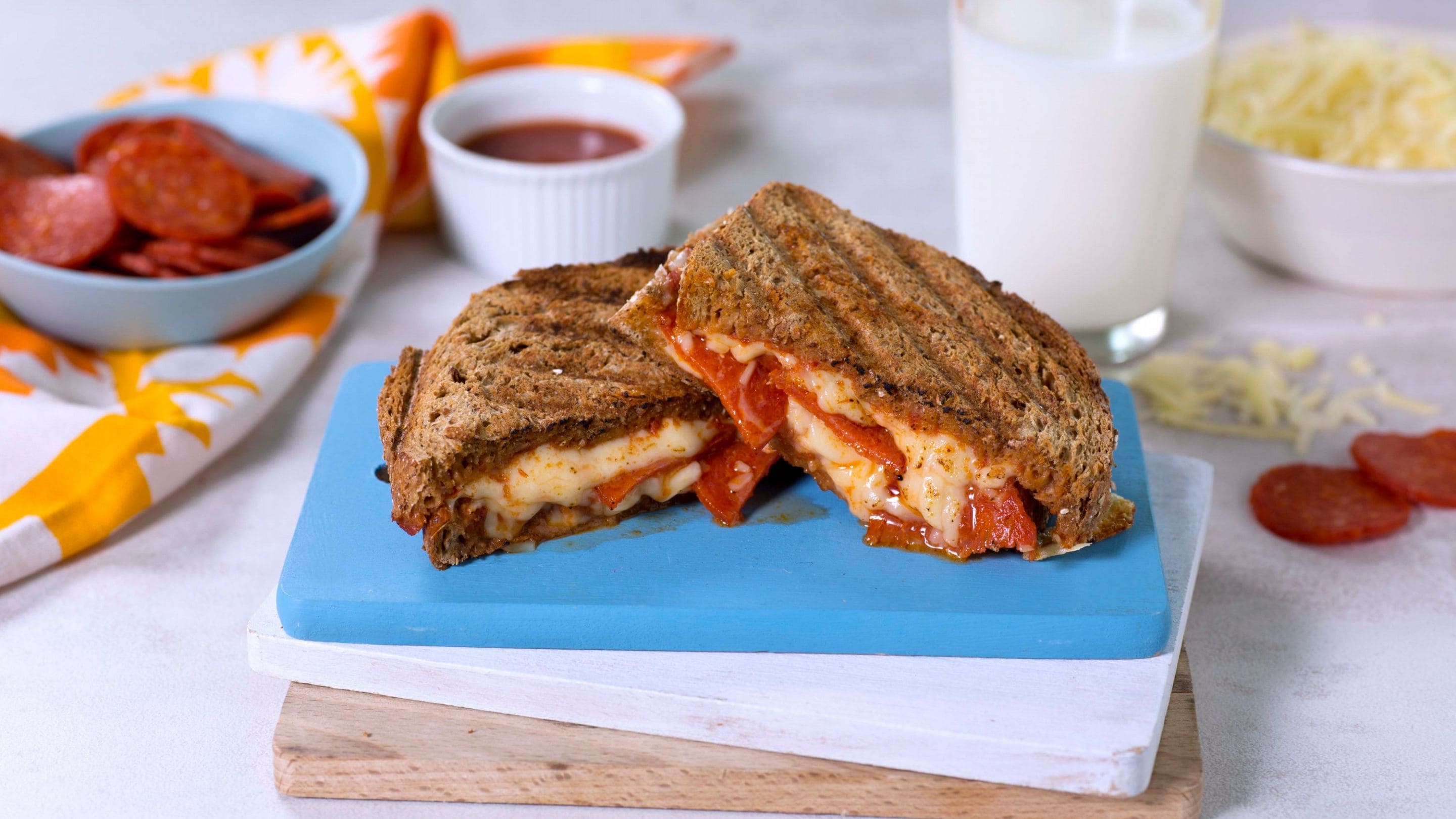 Croque monsieur med pepperoni