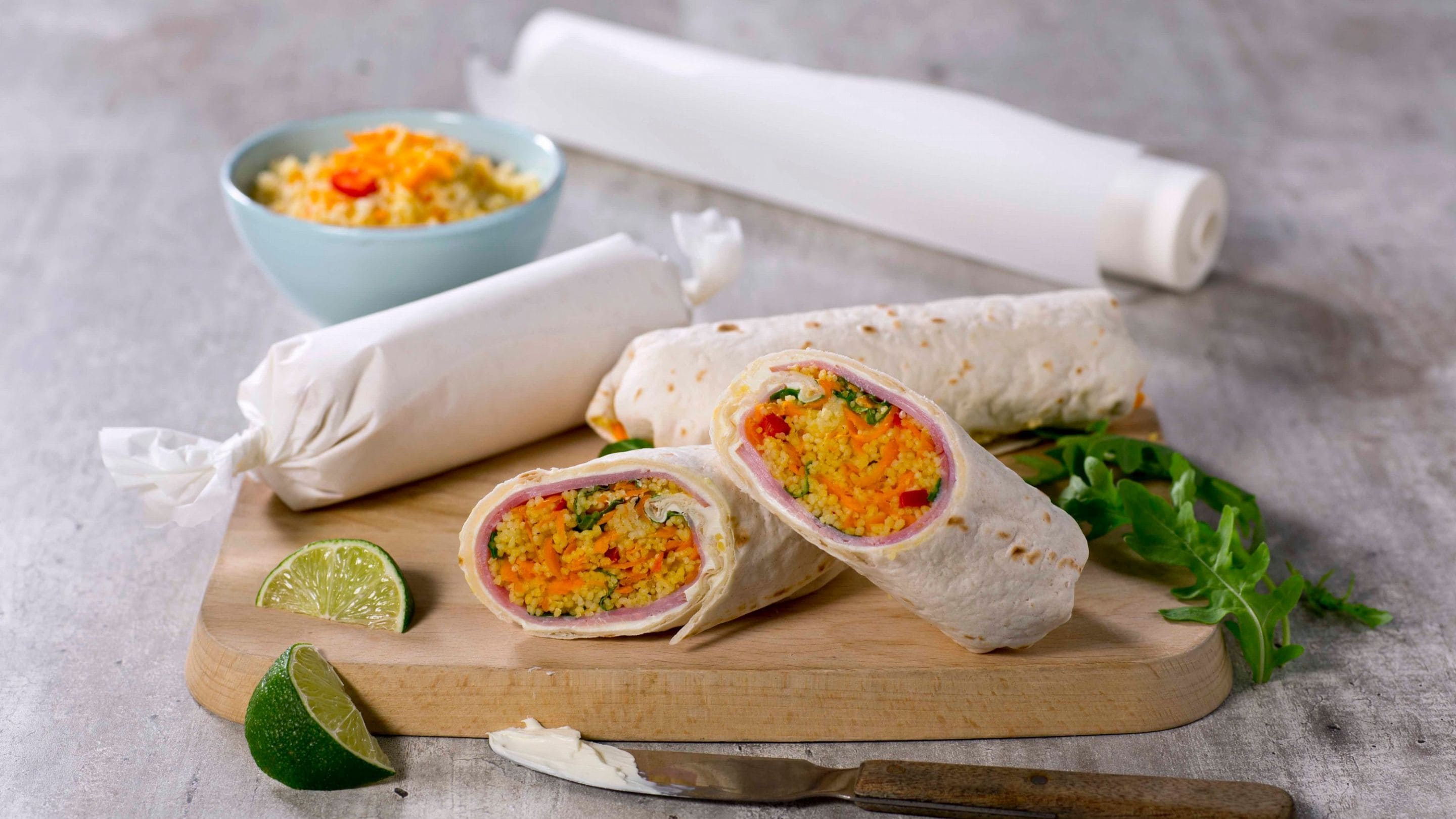 Wrap med kremost, skinke og couscous