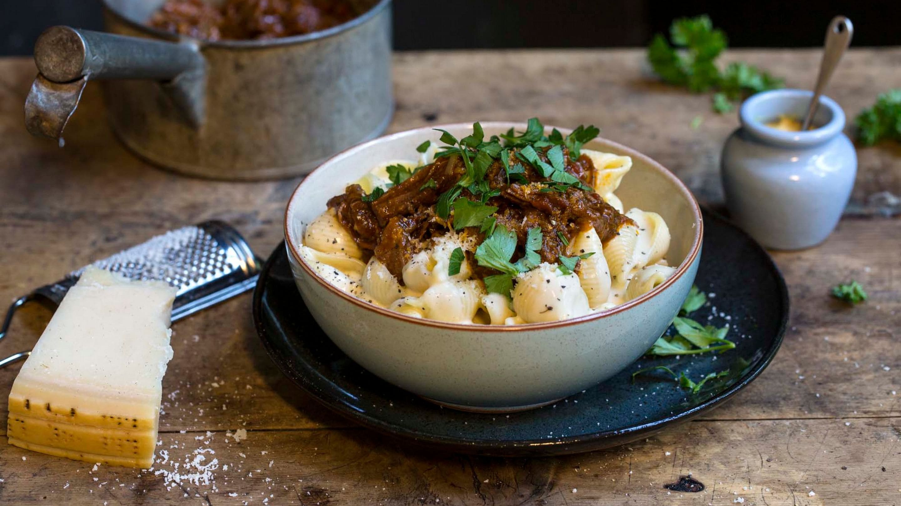 Mac´n´cheese med Jarlsberg XO og oksehaleragu