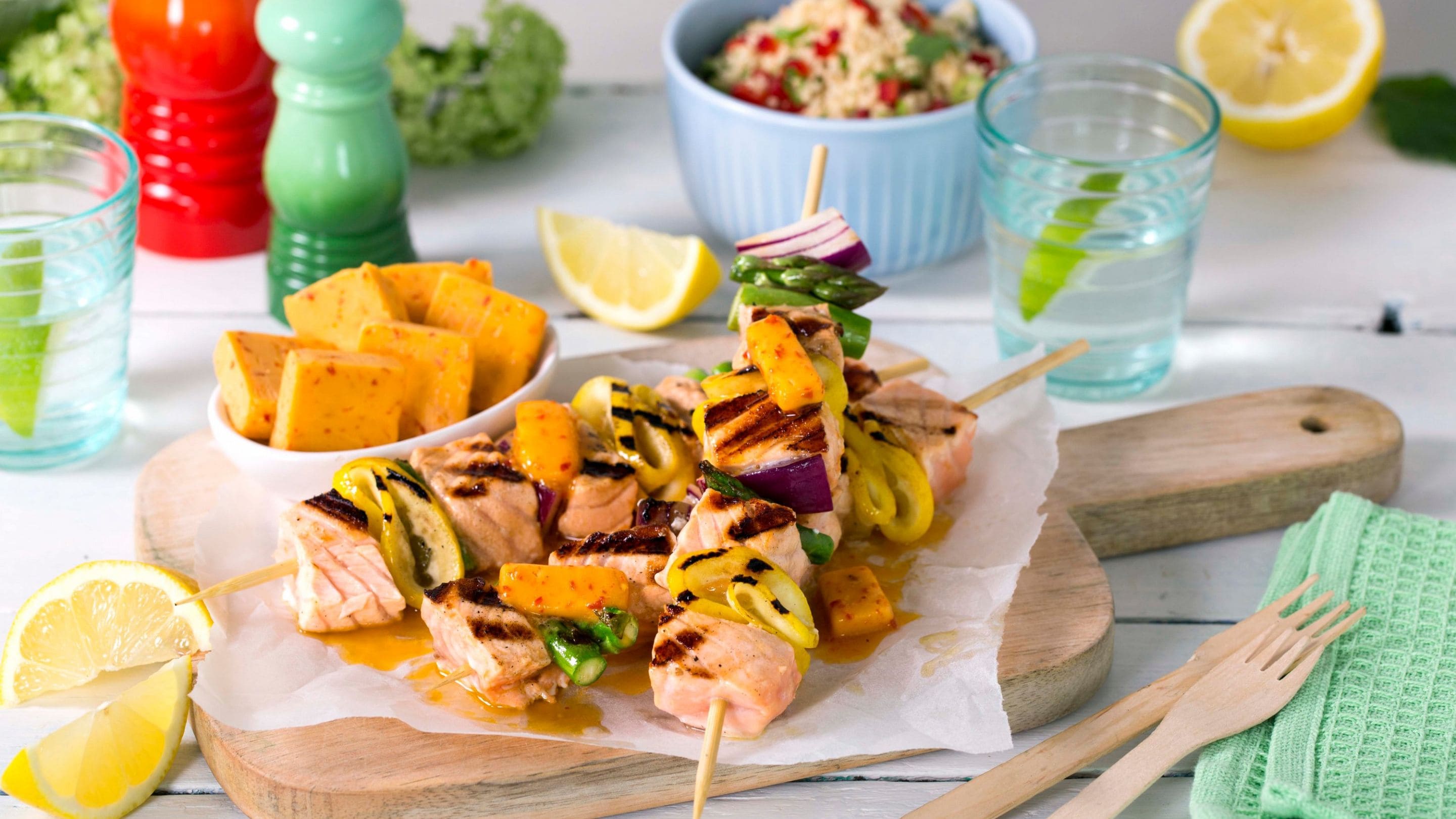 Grillet laks med sitron og grillsmør