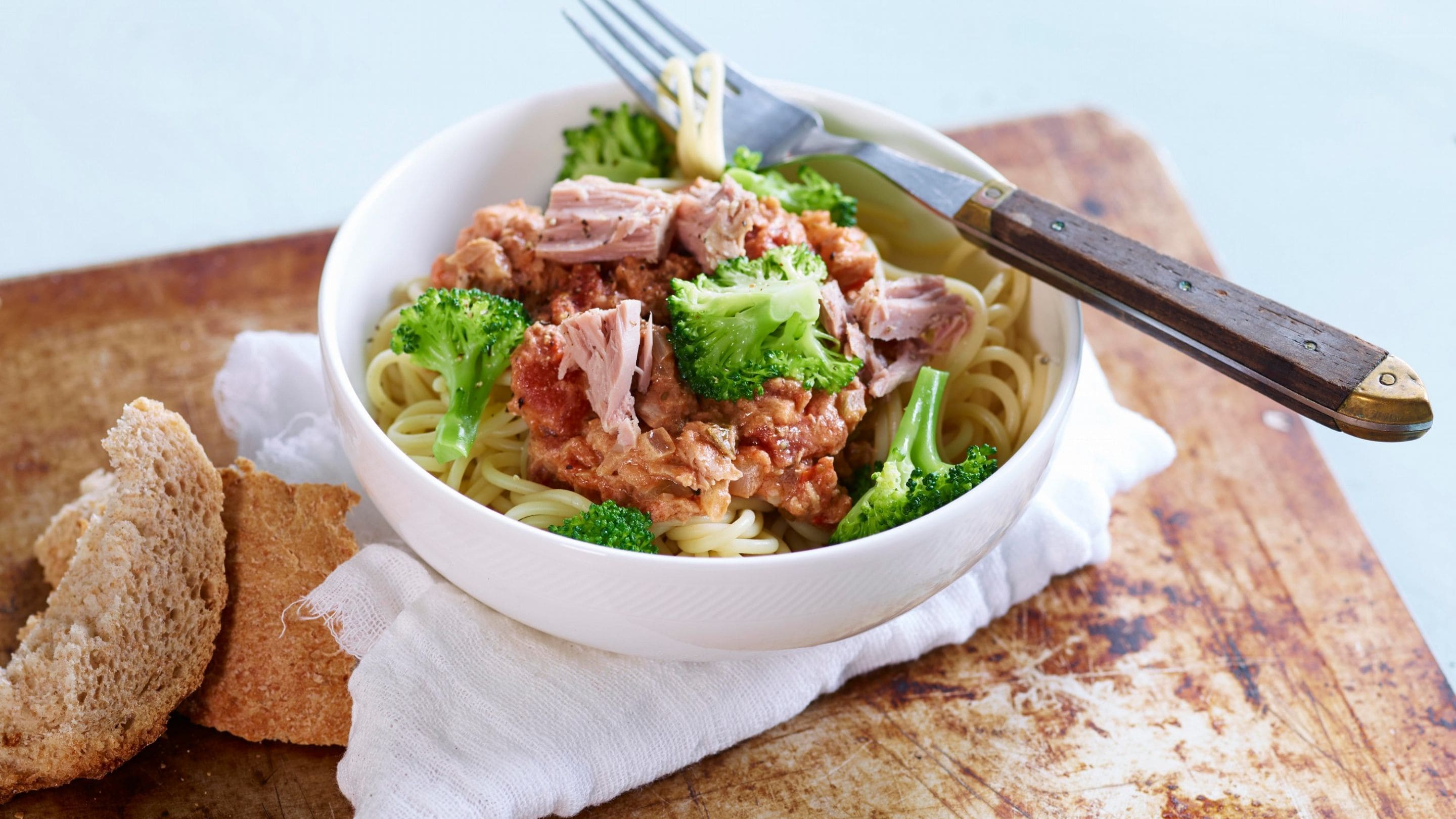 Rask pasta med tunfisk og brokkoli