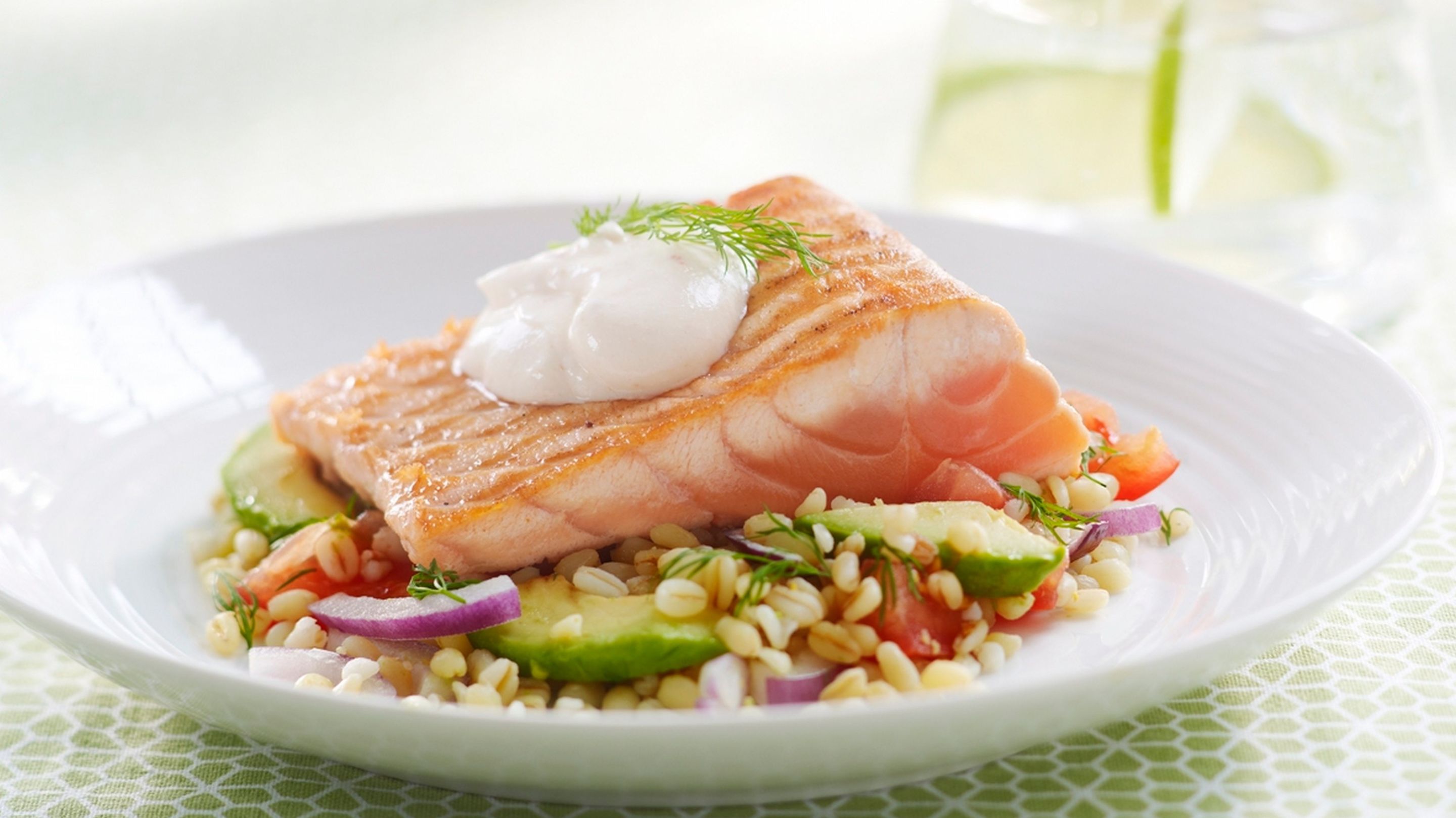 Grillet SALMA med bulgursalat