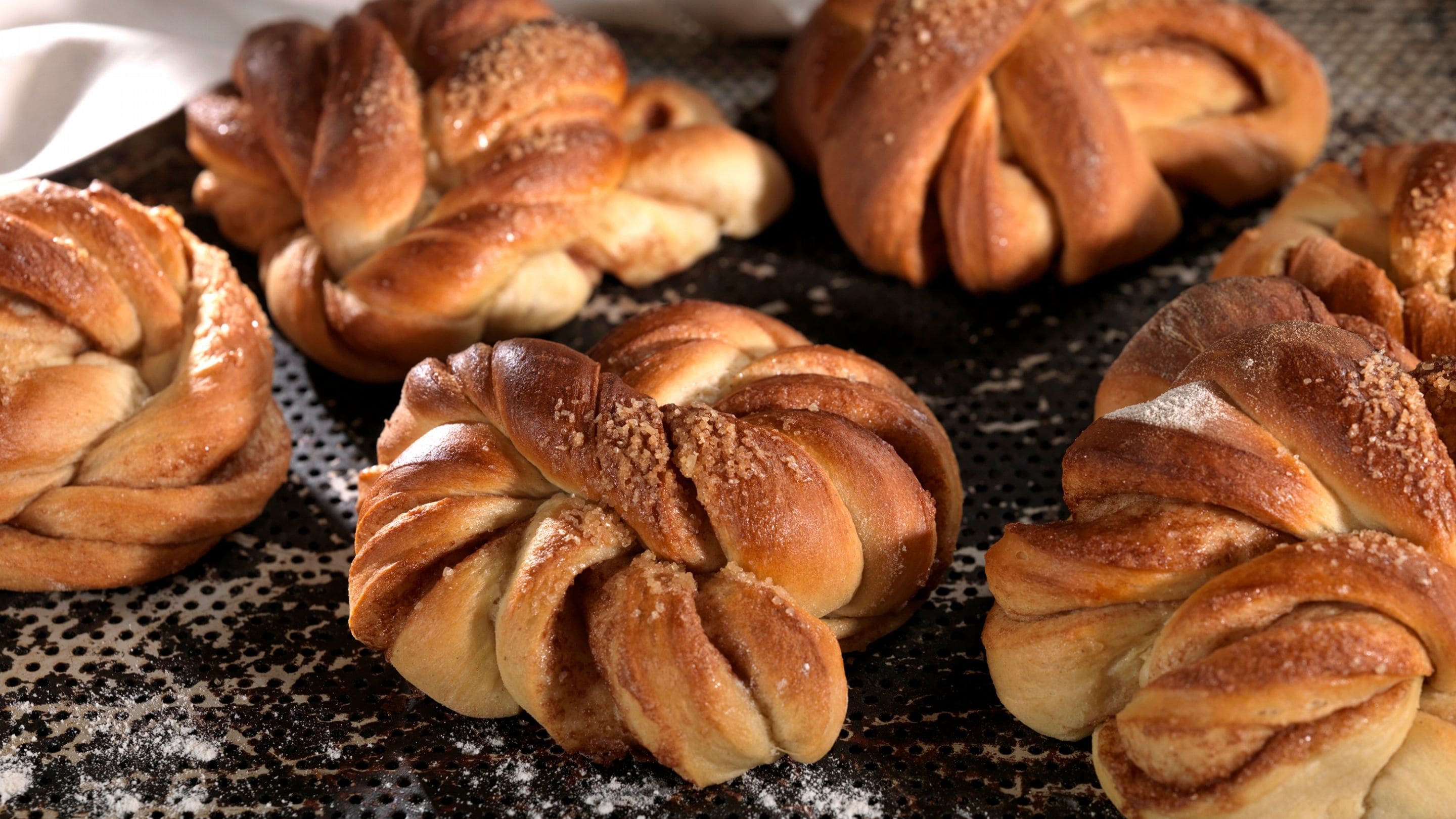 Kanelknuter fra Bakeriet i Lom