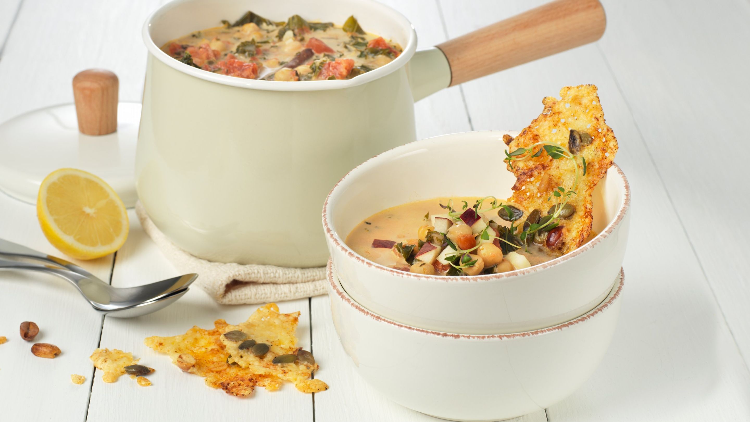 Kikertsuppe med ostechips