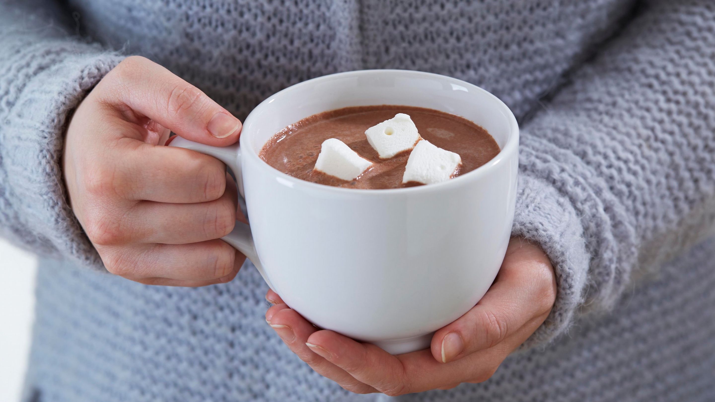 Varm sjokolade med marshmallows