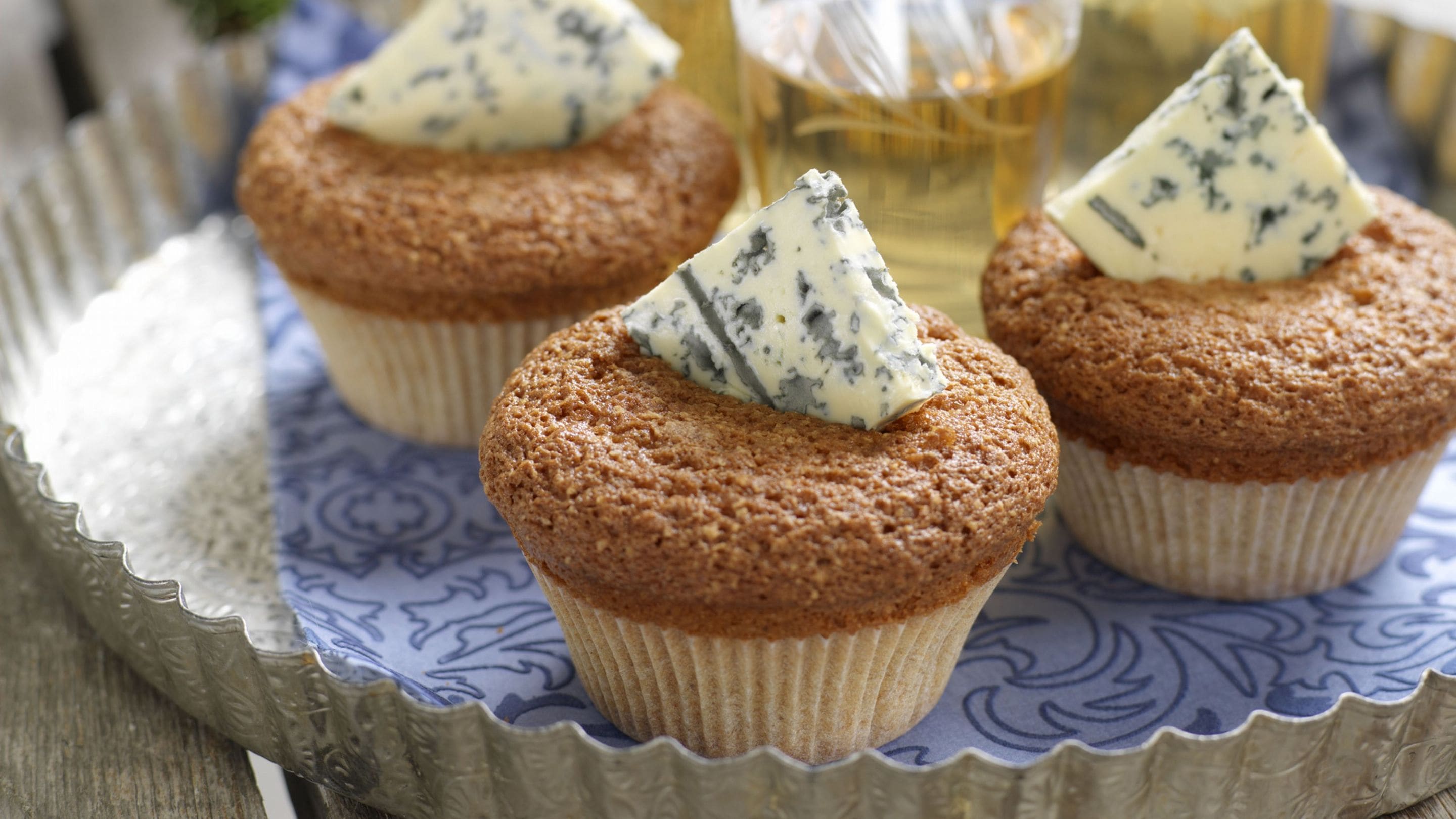 Pepperkakemuffins med blåmuggost