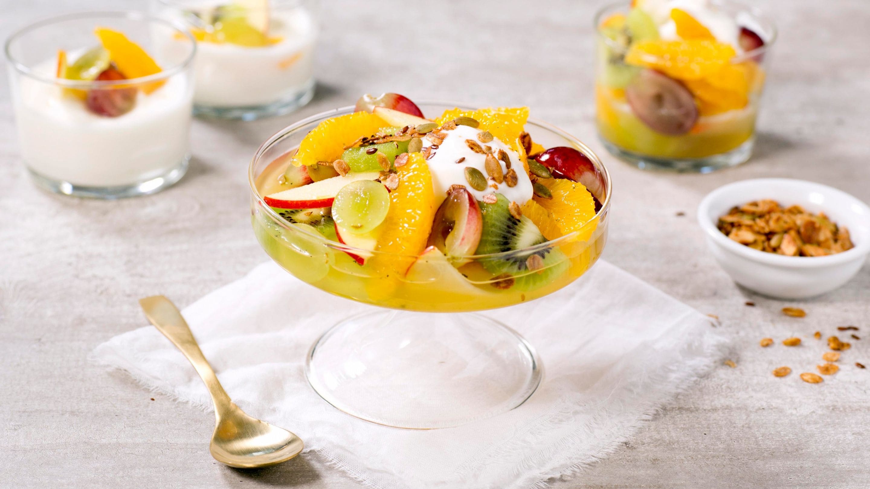 Fruktsalat med yoghurt