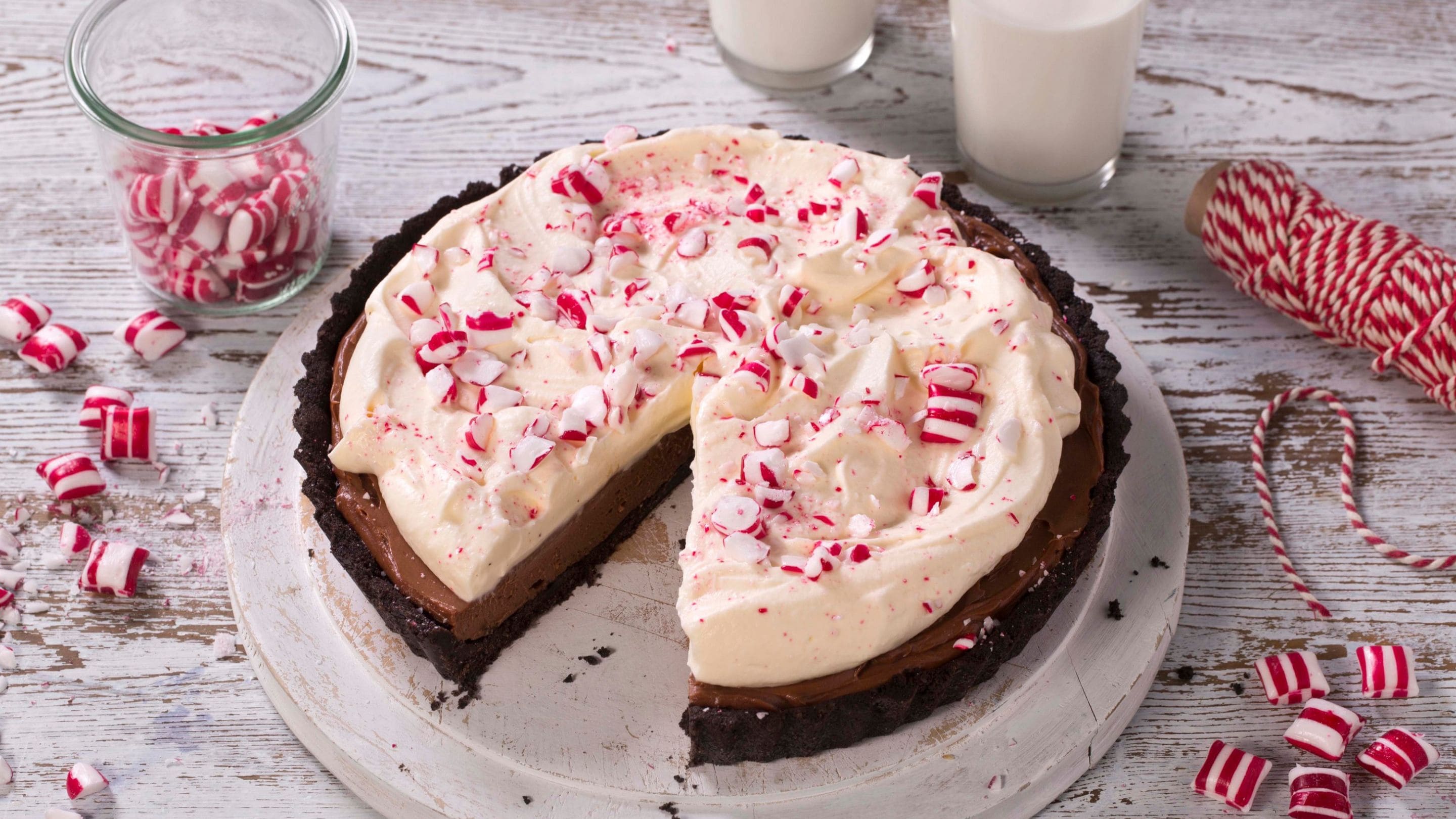 No bake-pai med peppermyntekrem