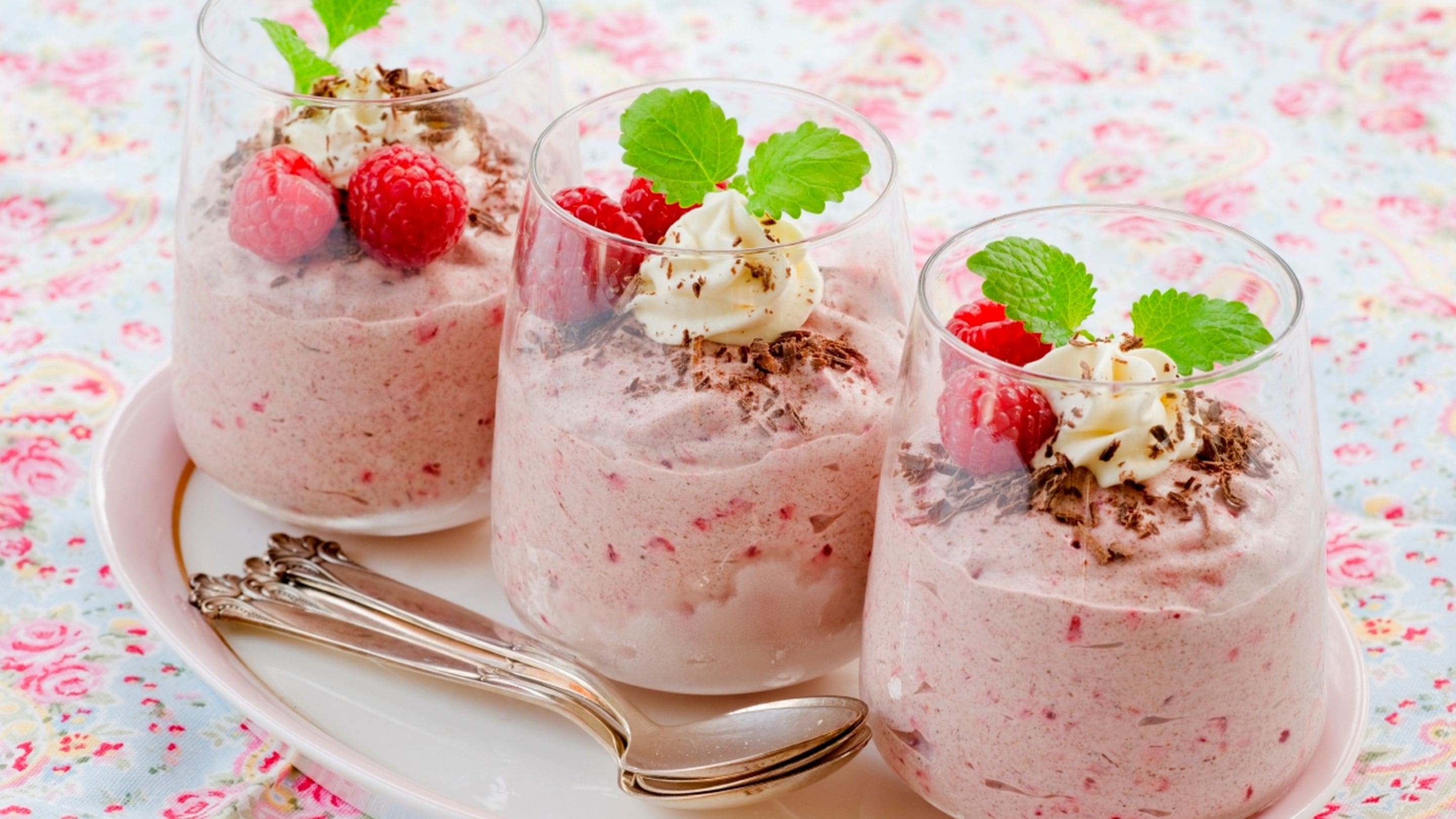 Bringebærparfait