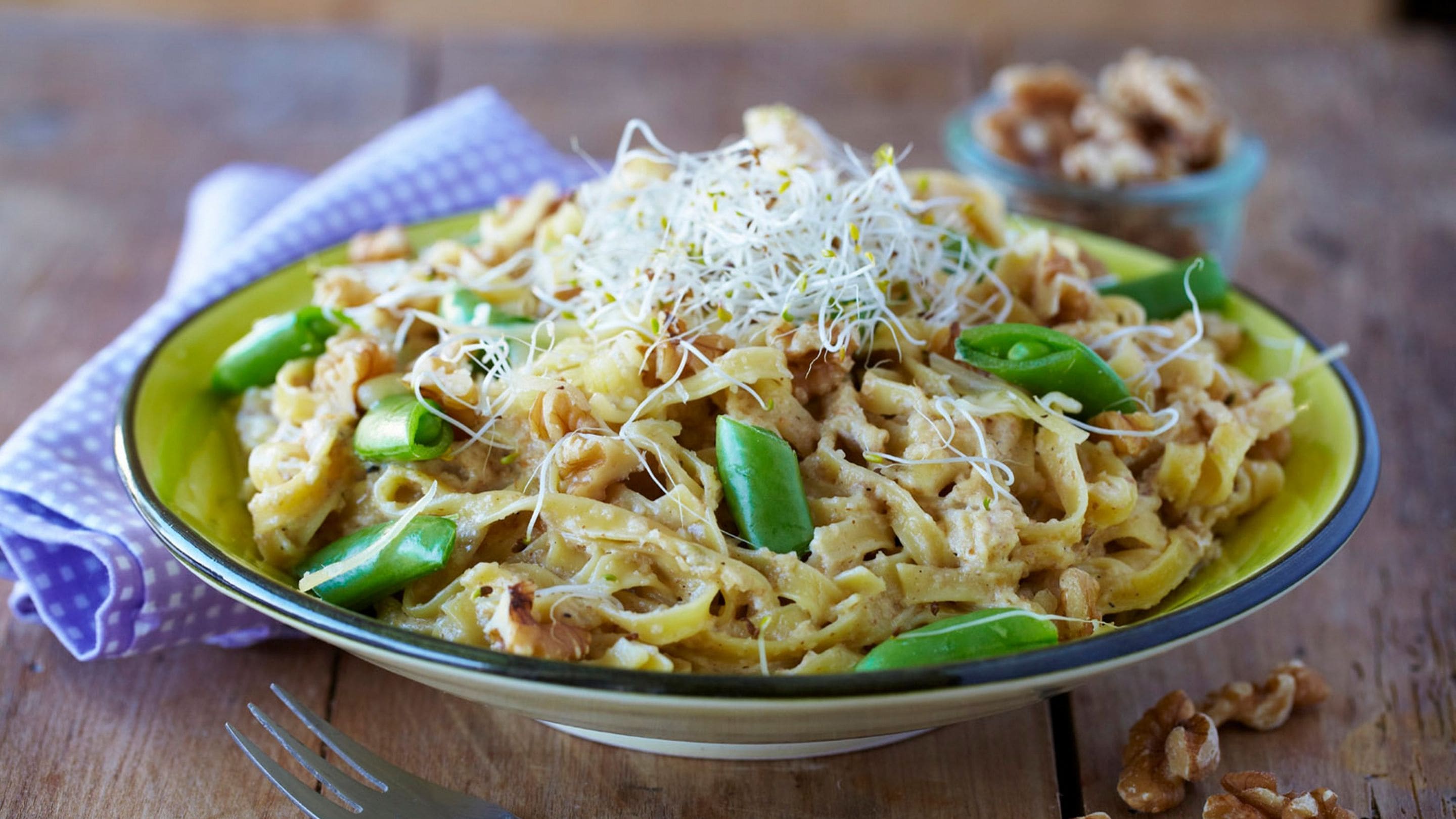 Pasta med valnøttsaus