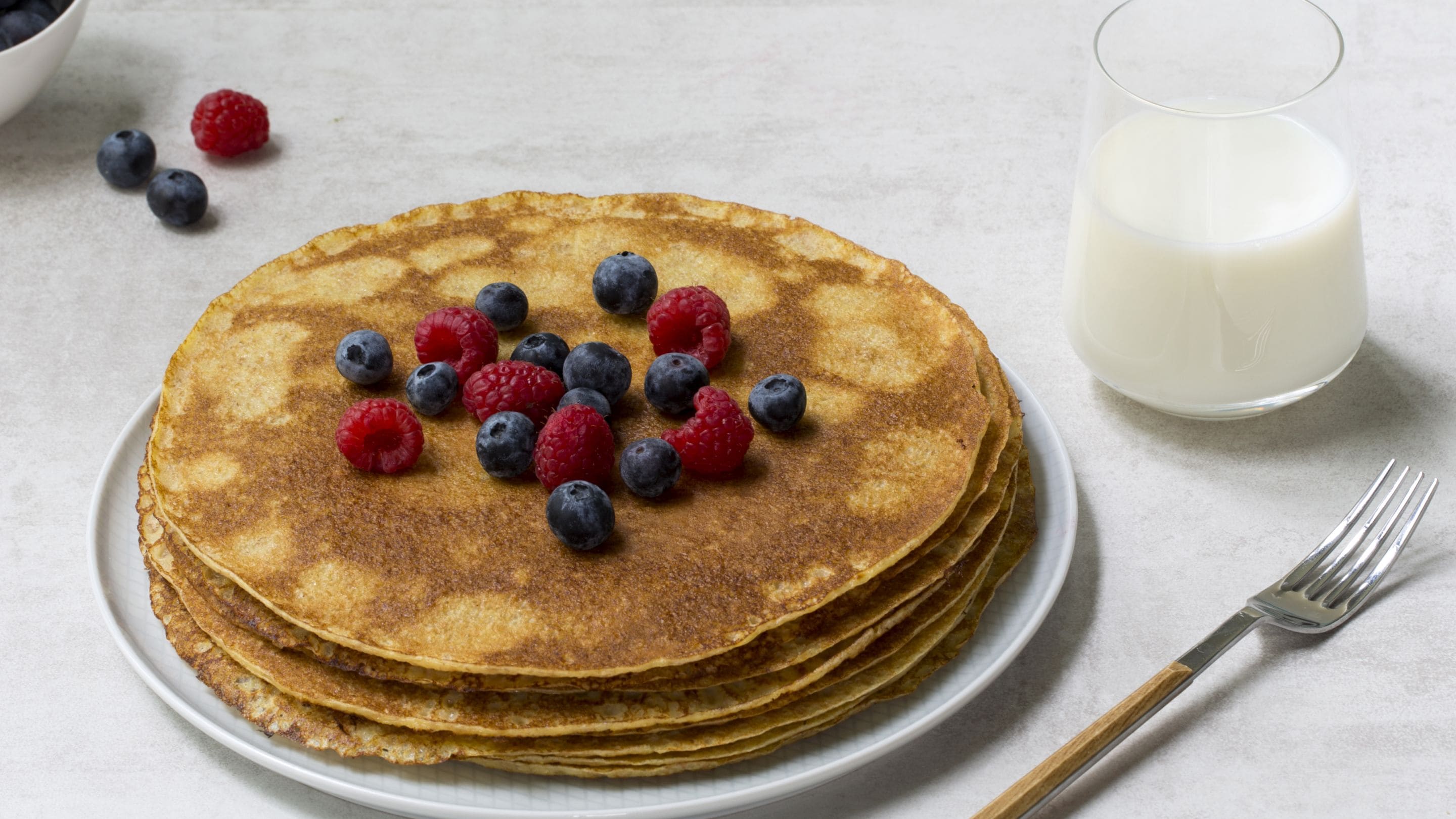 Grove pannekaker med Styrk® fettfri melk