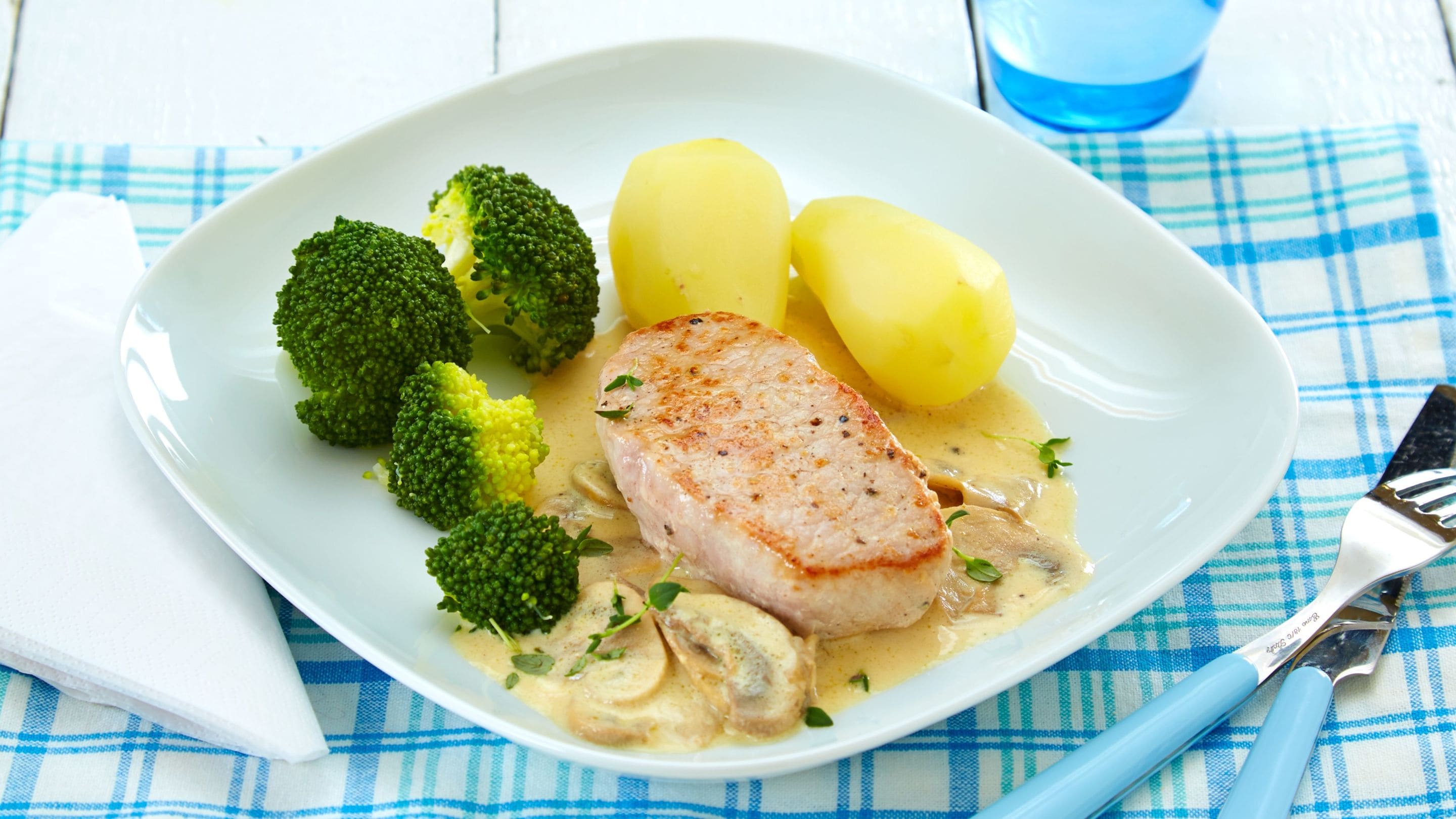 Svinefilet med soppsaus