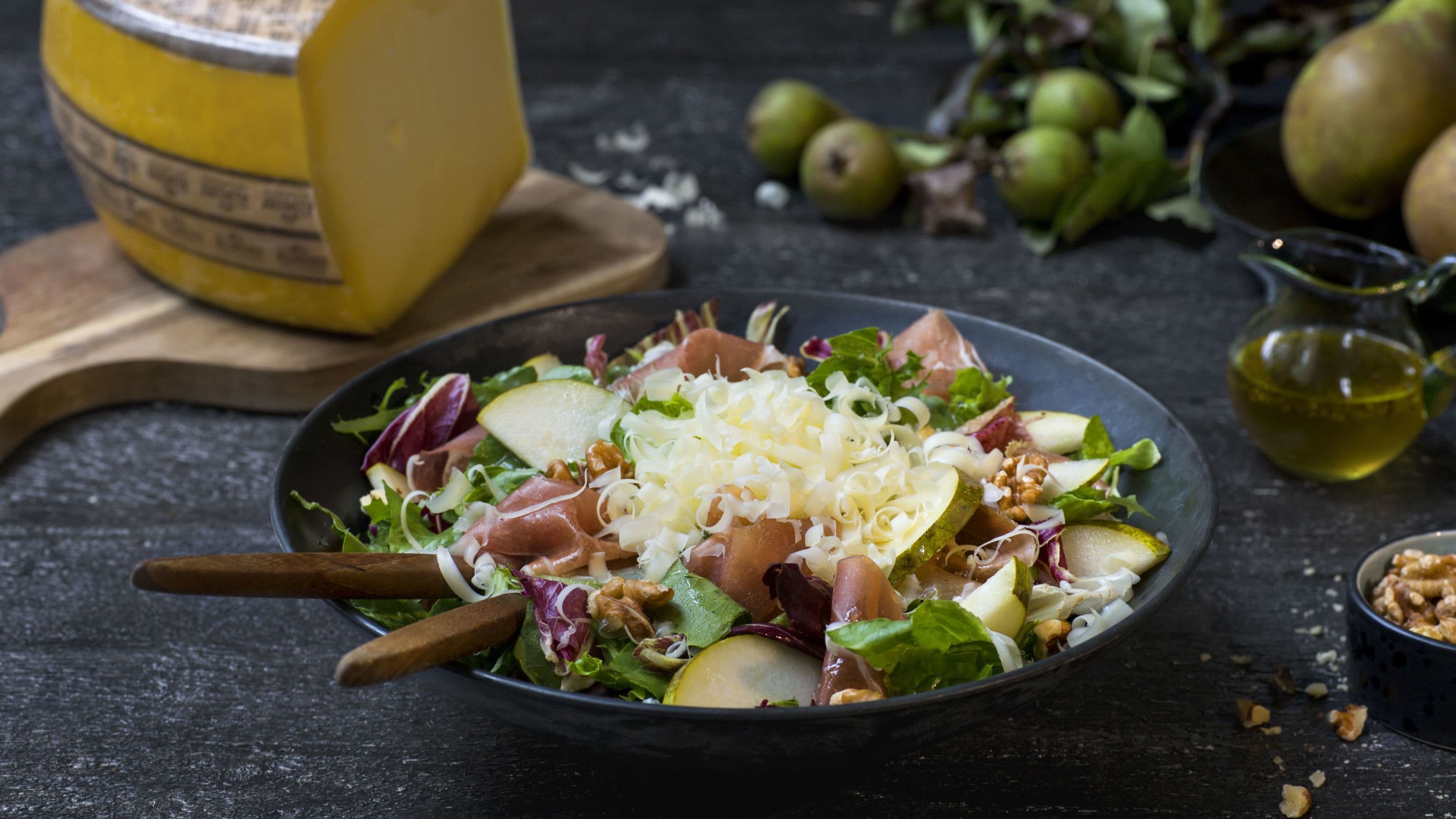 Høstsalat med Norsk Alpeost