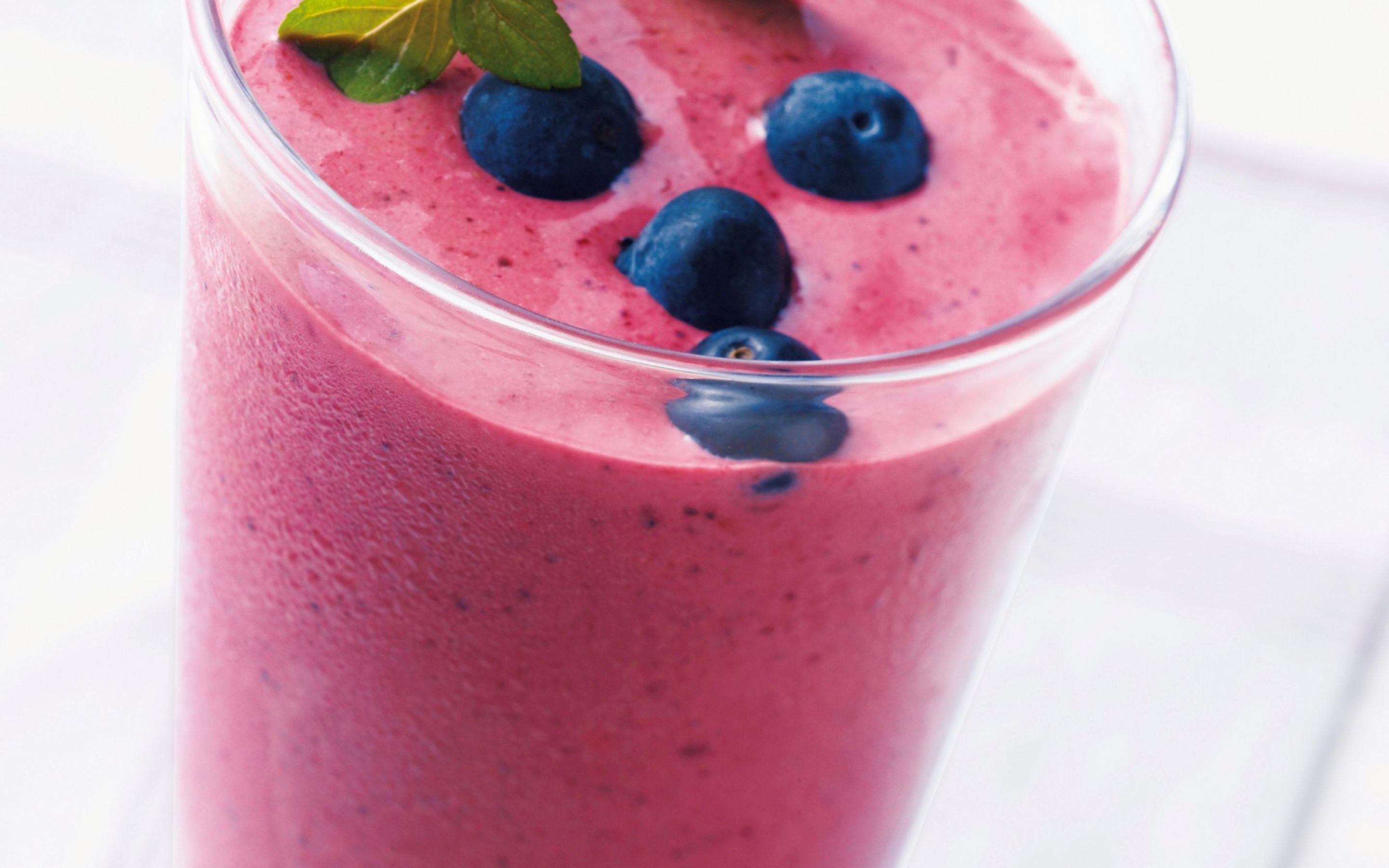 Smoothie med skogsbær