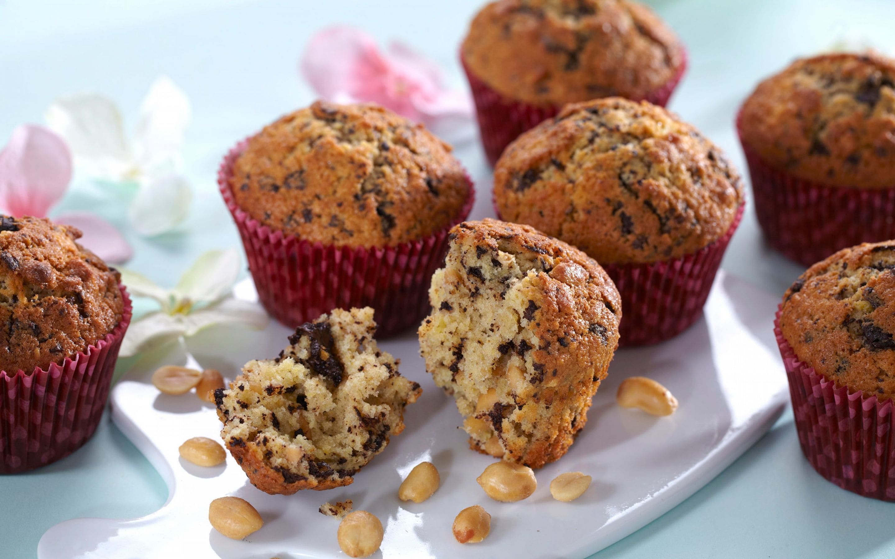 Sjokolade- og peanøttmuffins