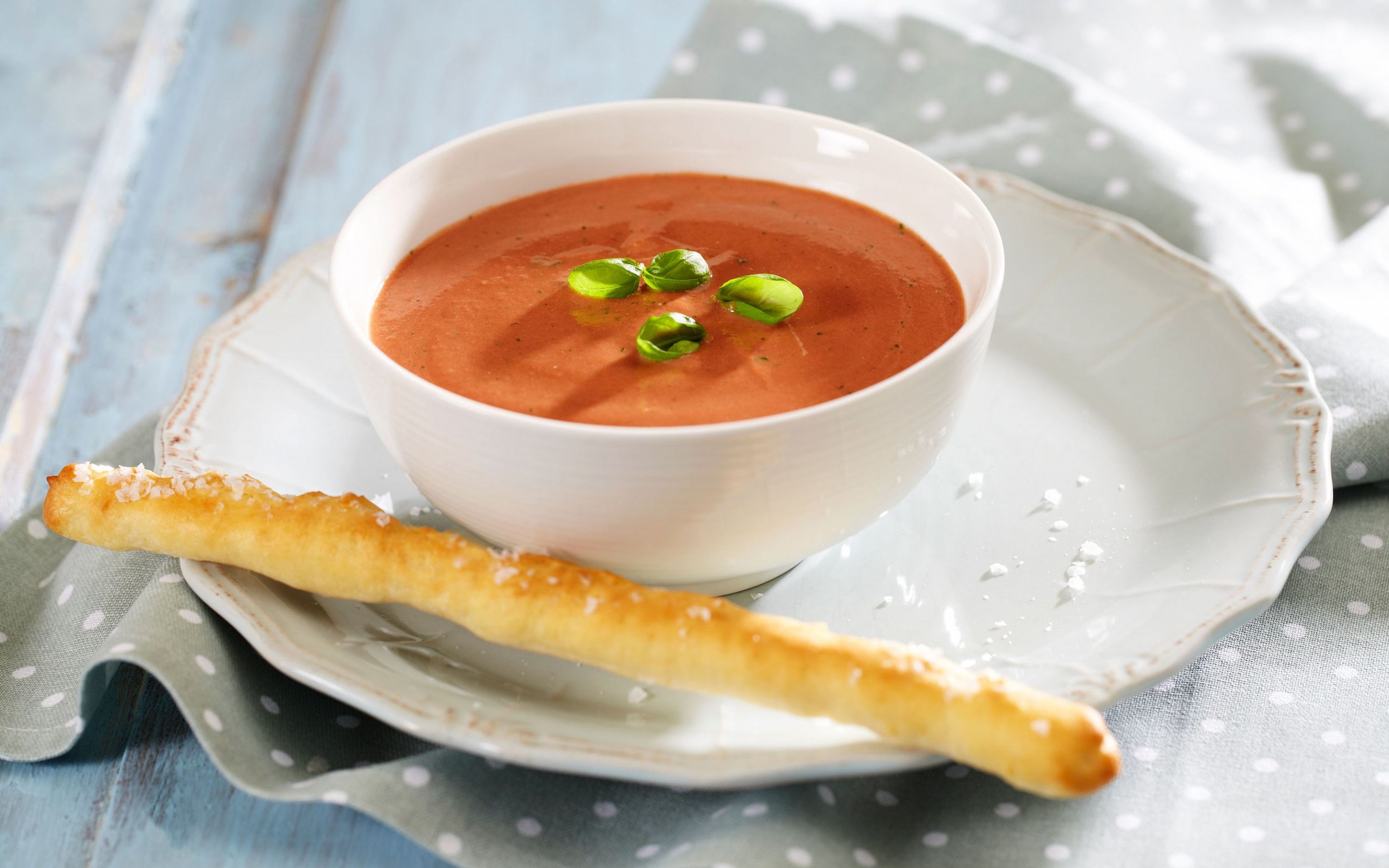 Tomatsuppe med yoghurt