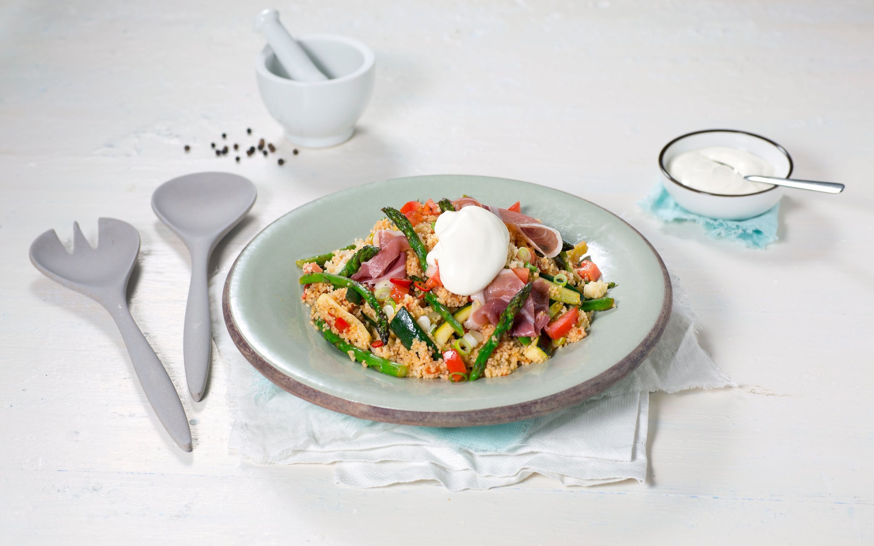 Couscous med spekeskinke og asparges