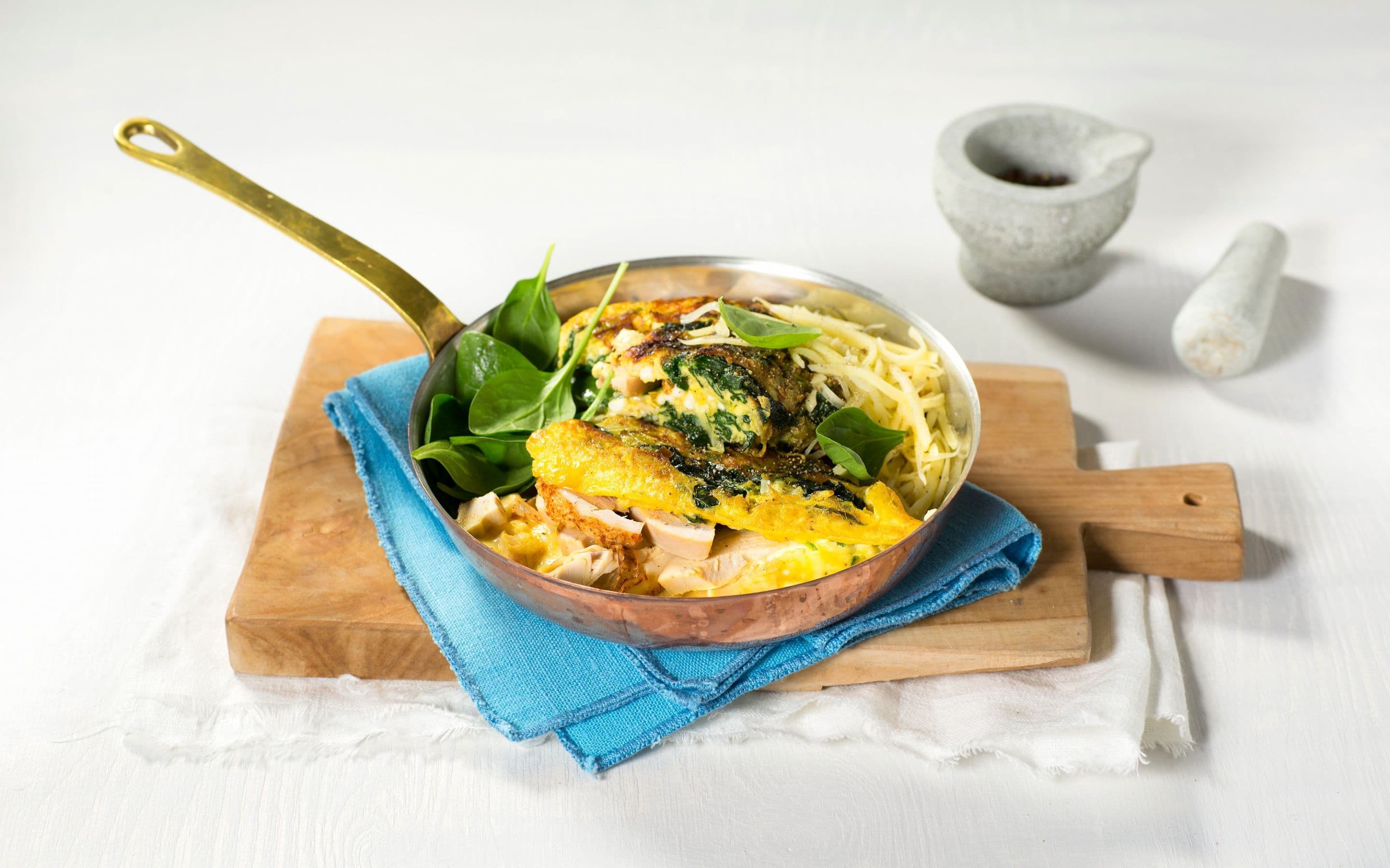 Purre- og spinatomelett med grillet kylling