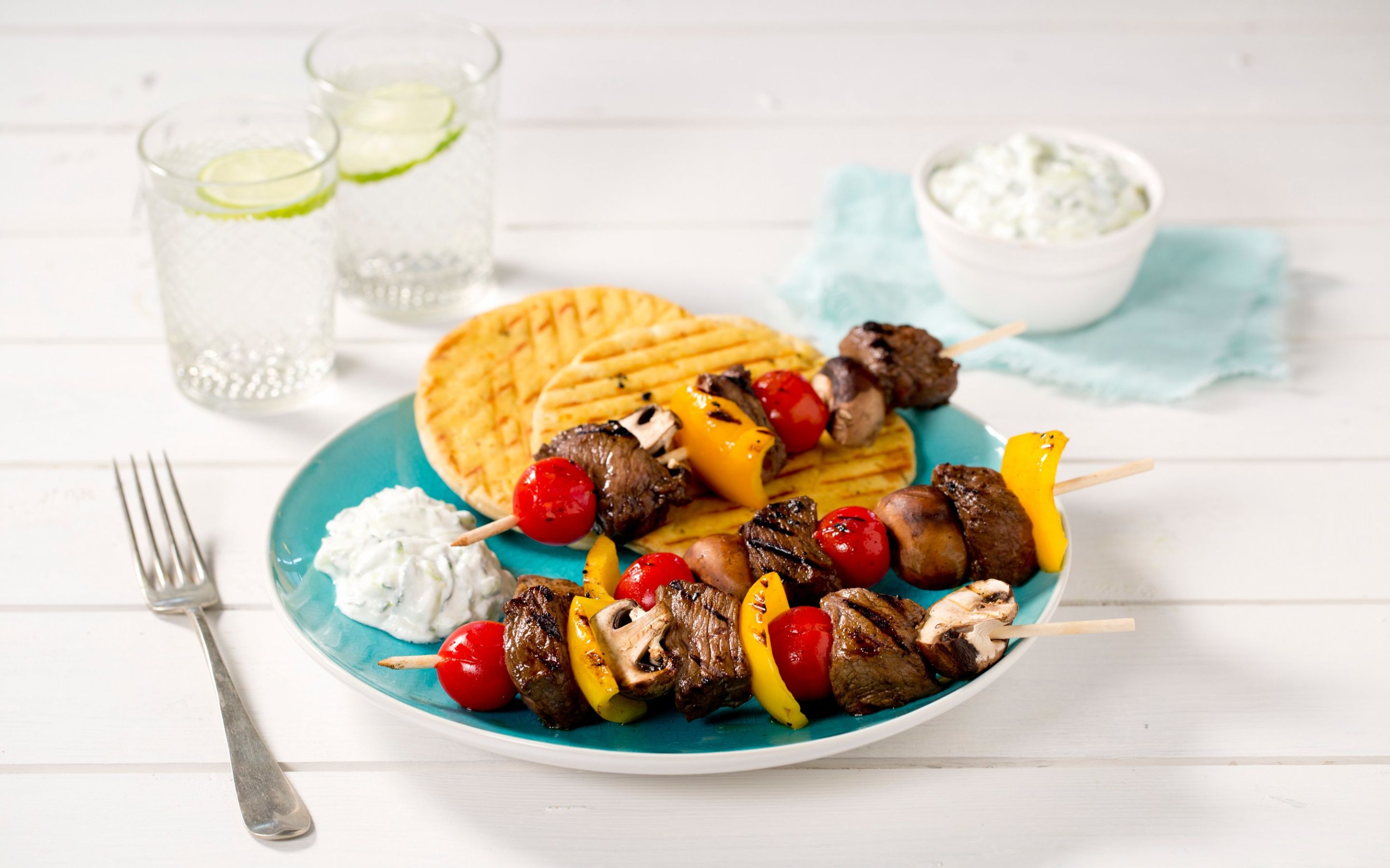 Grillspyd med tzatsiki