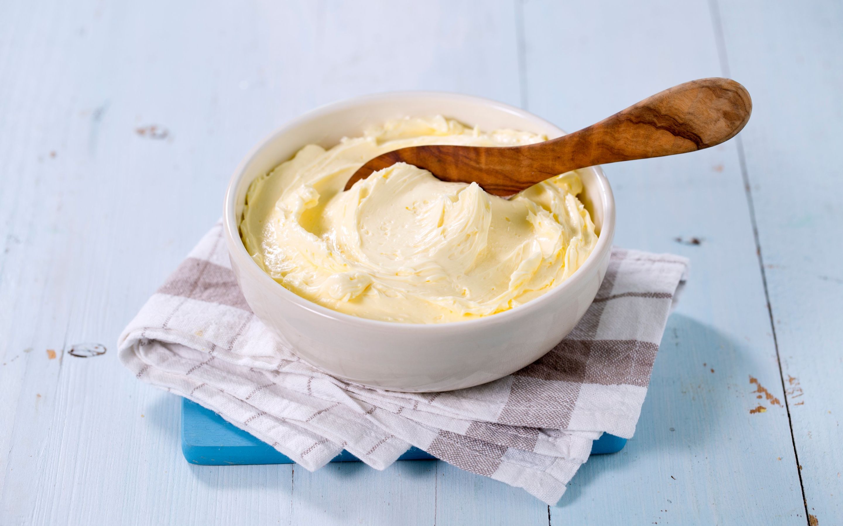 Pisket smør med yoghurt