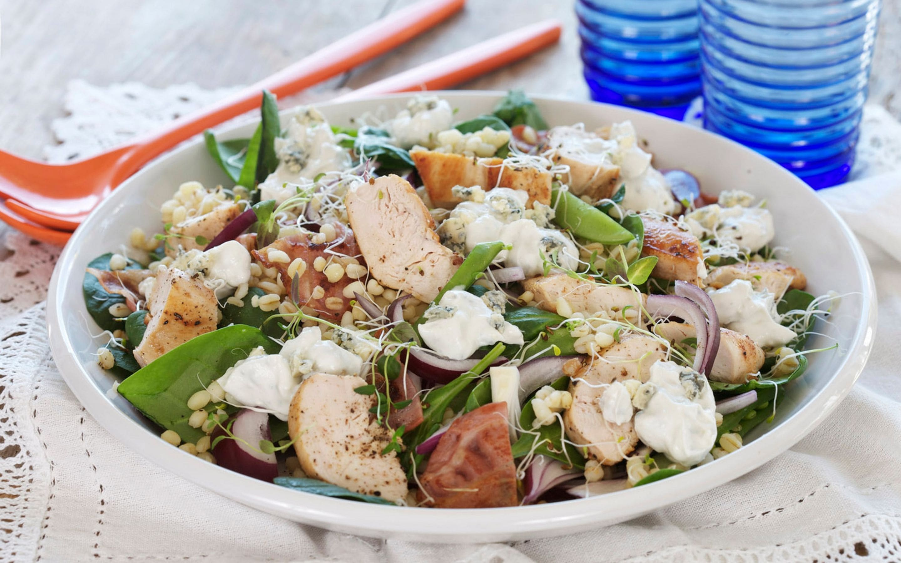 Salat med kylling og bulgur