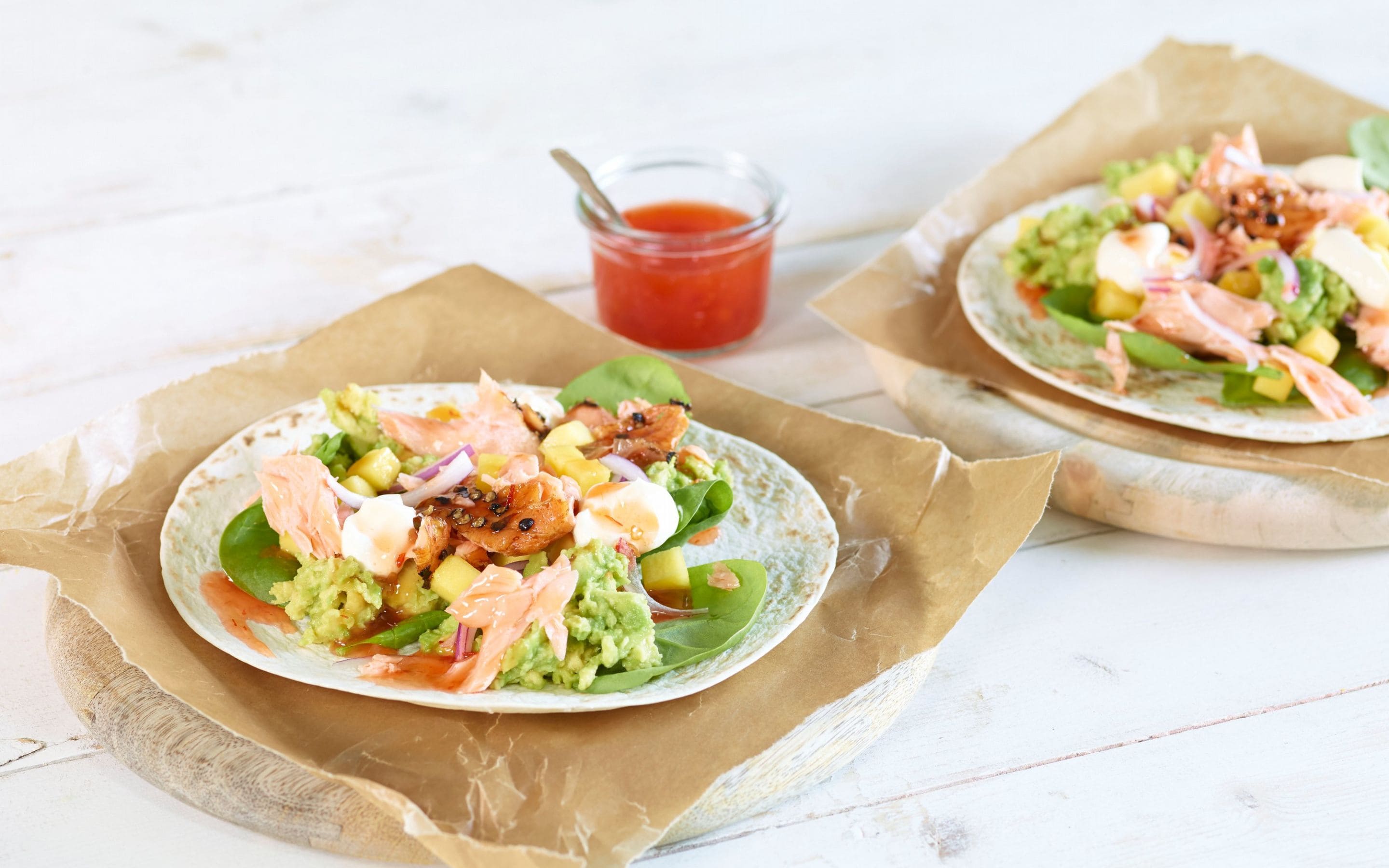 Wraps med røkelaks og mango