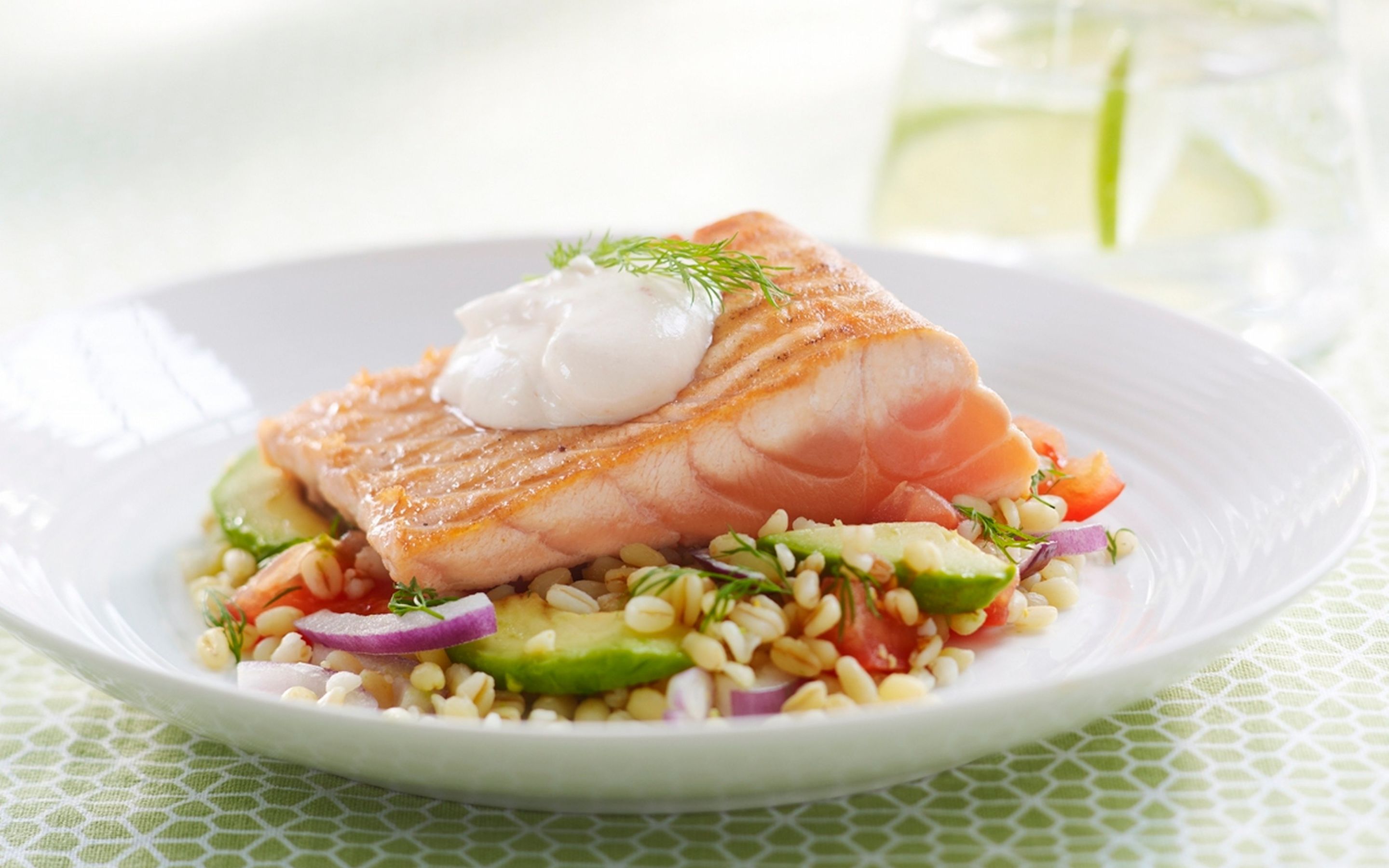 Grillet SALMA med bulgursalat