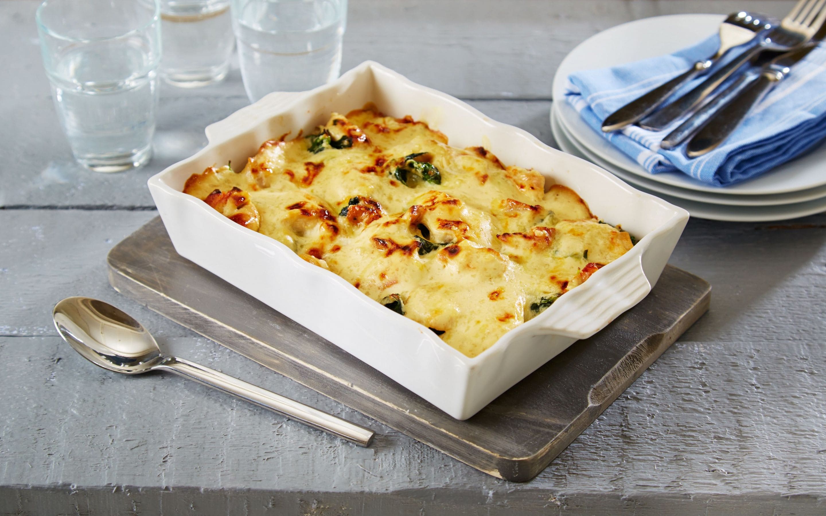 Kylling- og spinatlasagne